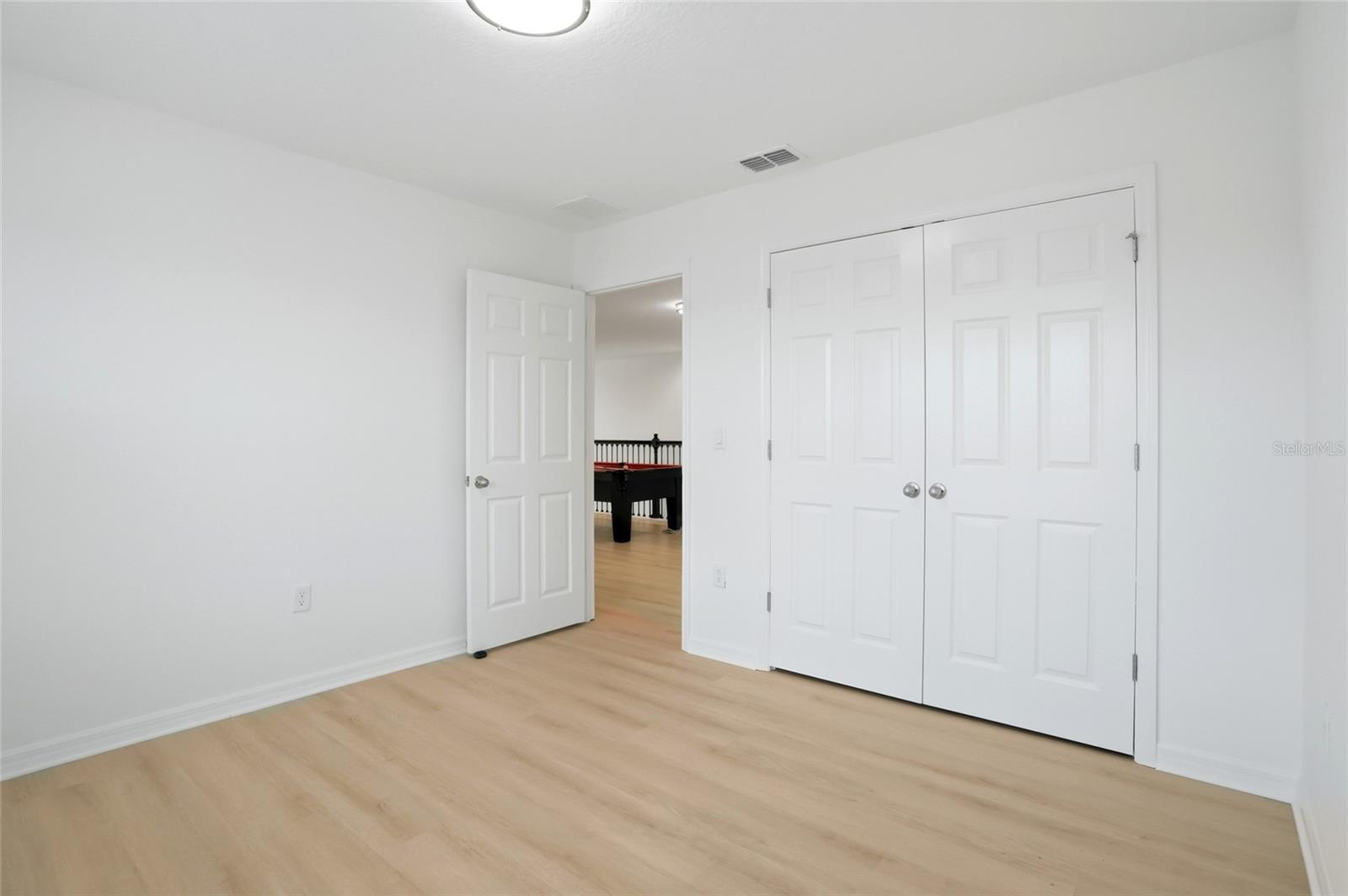 HERITAGE OAKS - Residential