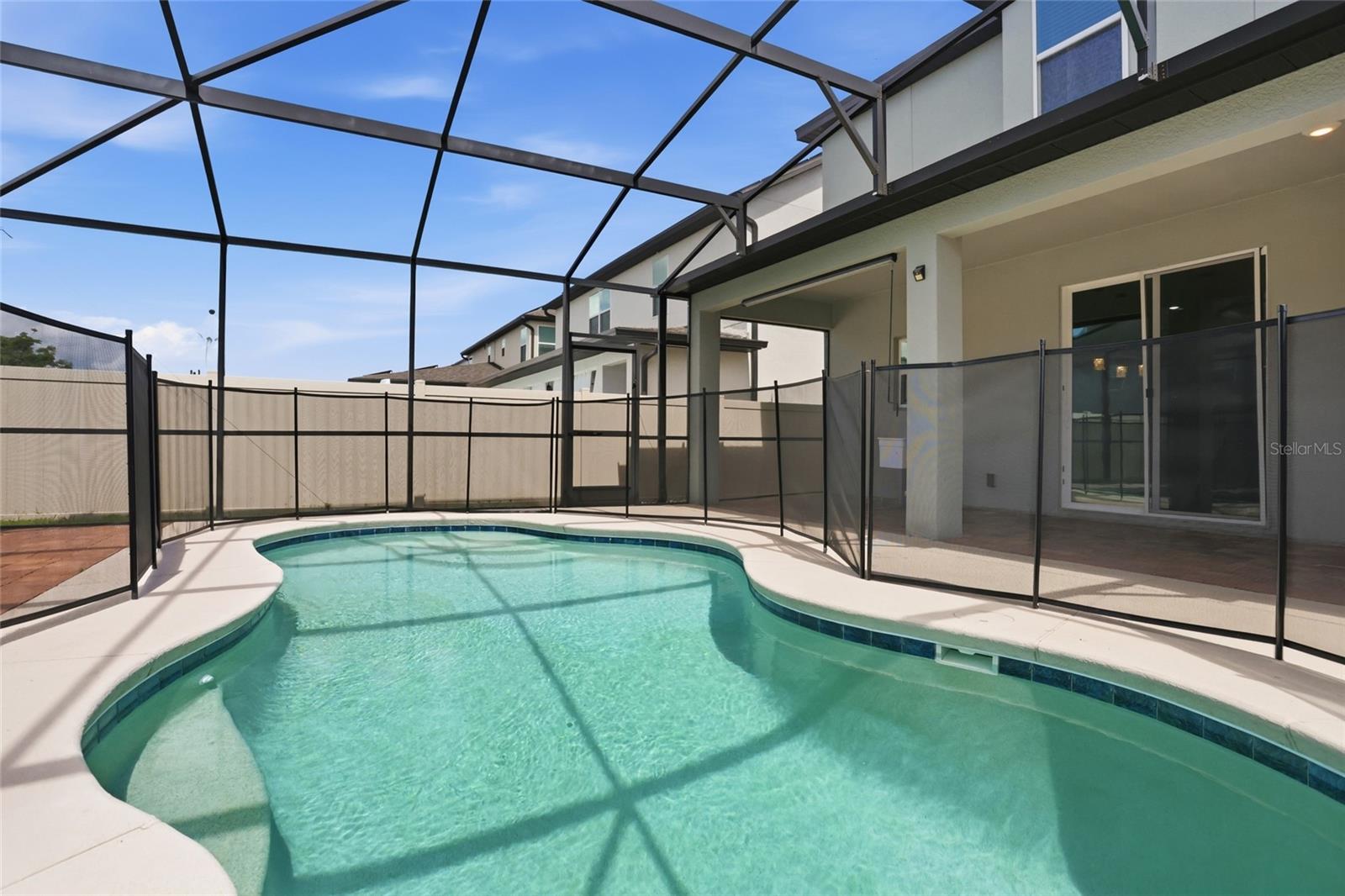 HERITAGE OAKS - Residential