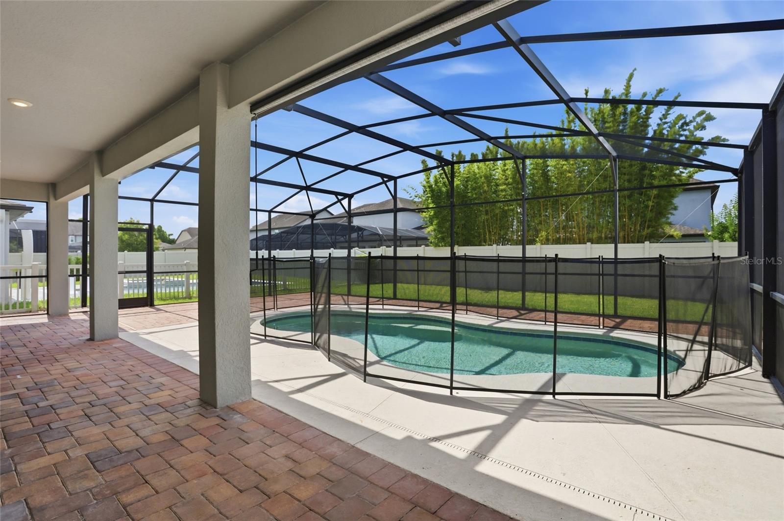 HERITAGE OAKS - Residential