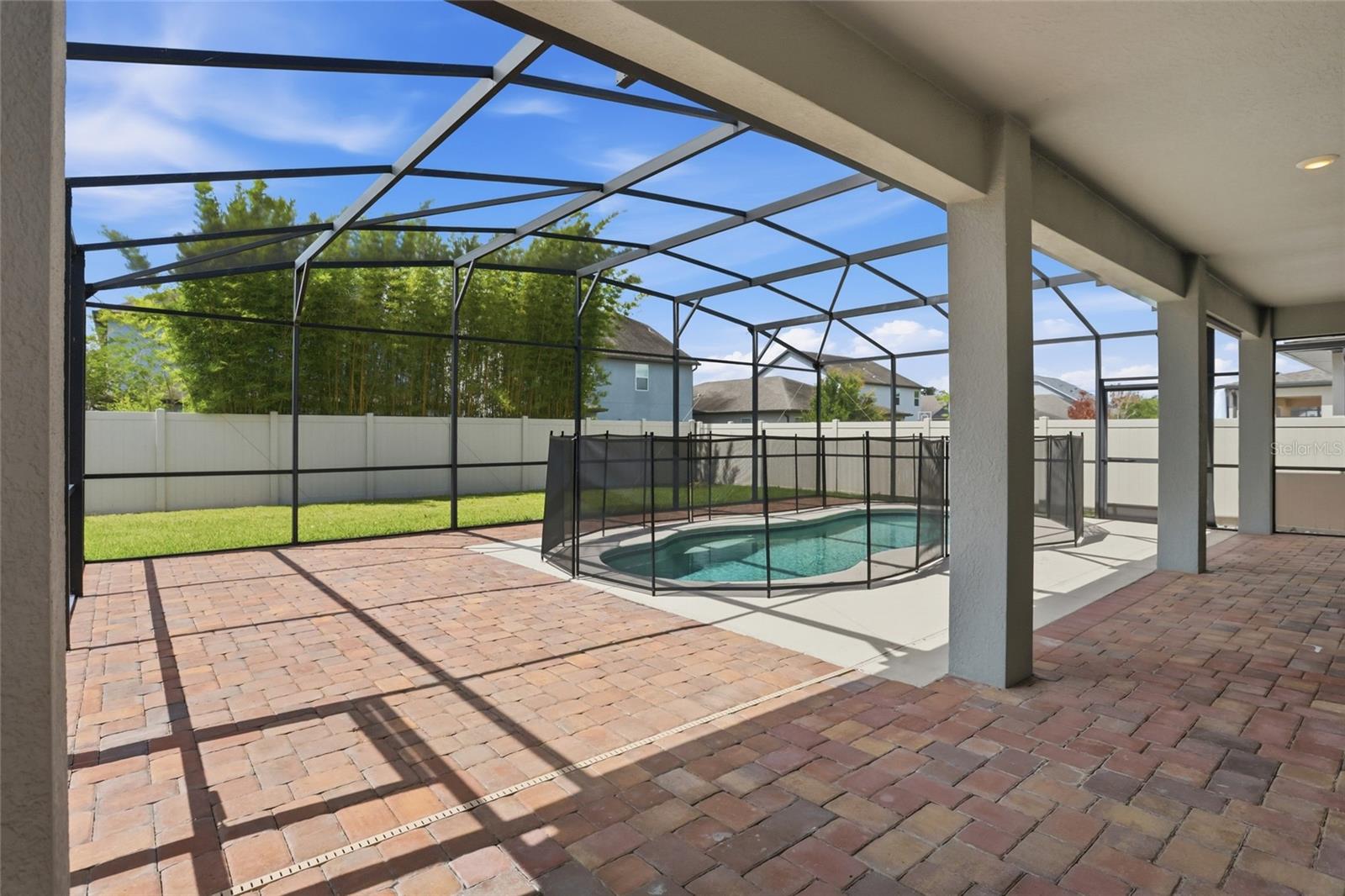 HERITAGE OAKS - Residential