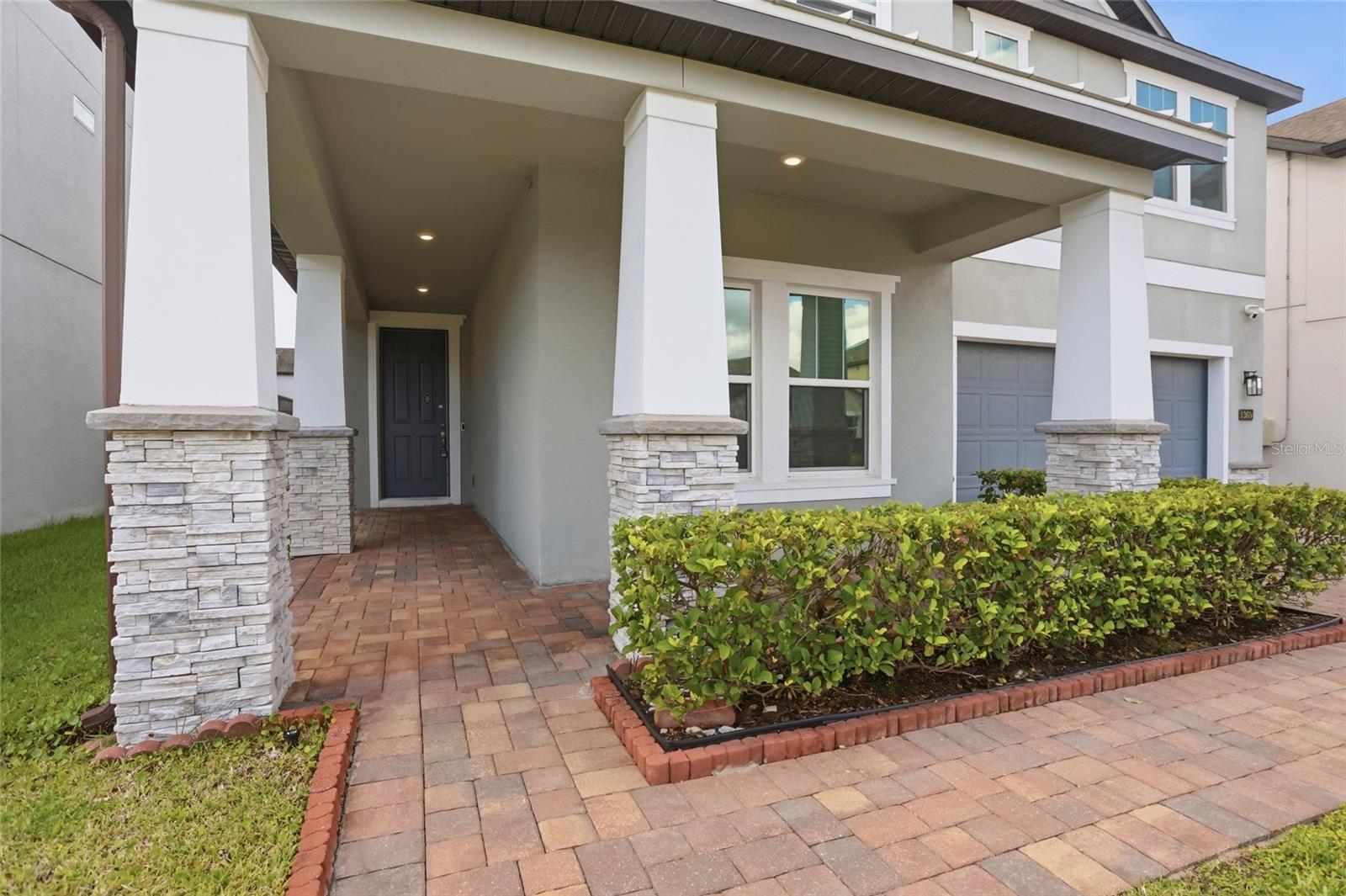 HERITAGE OAKS - Residential