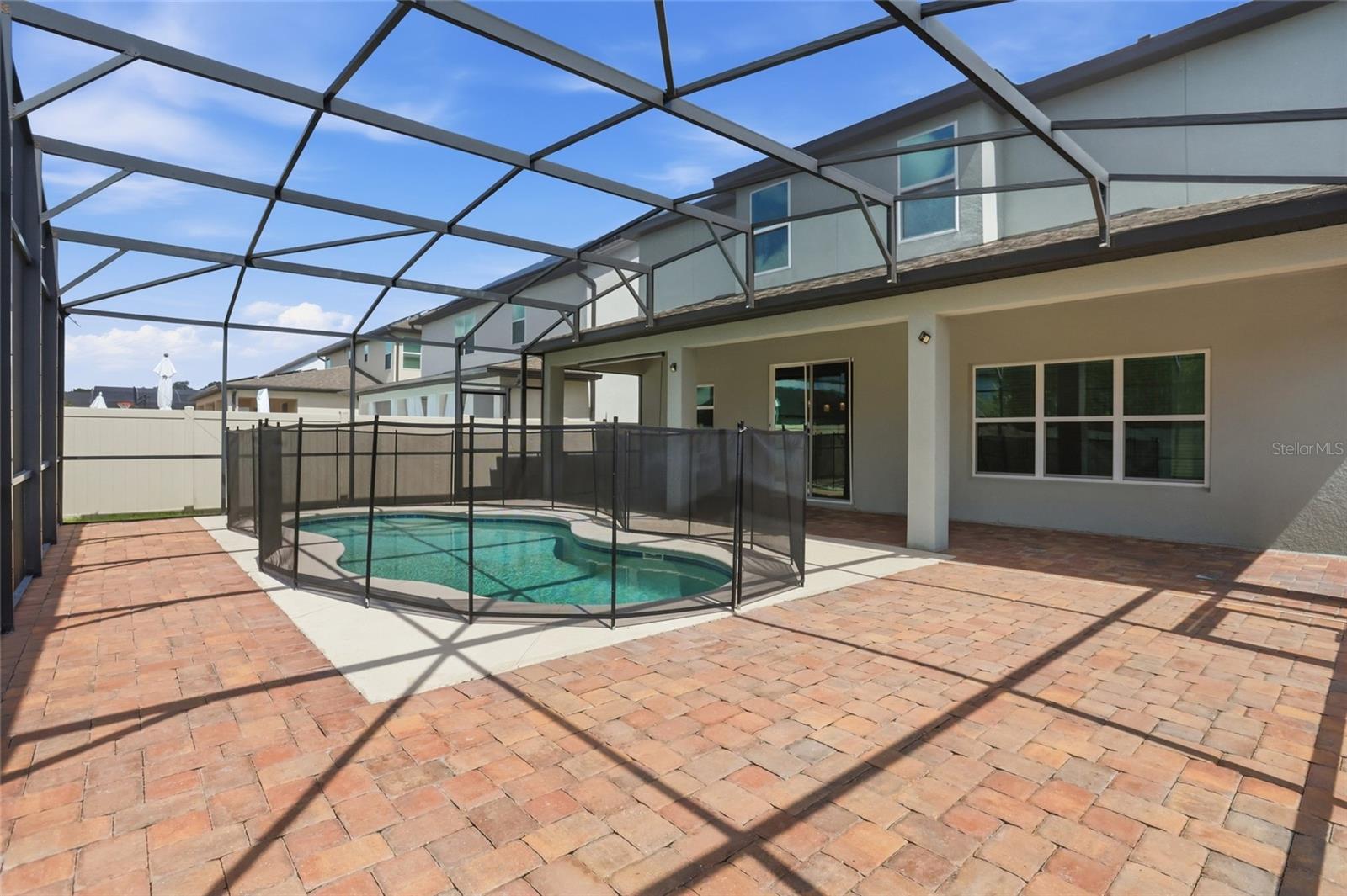 HERITAGE OAKS - Residential