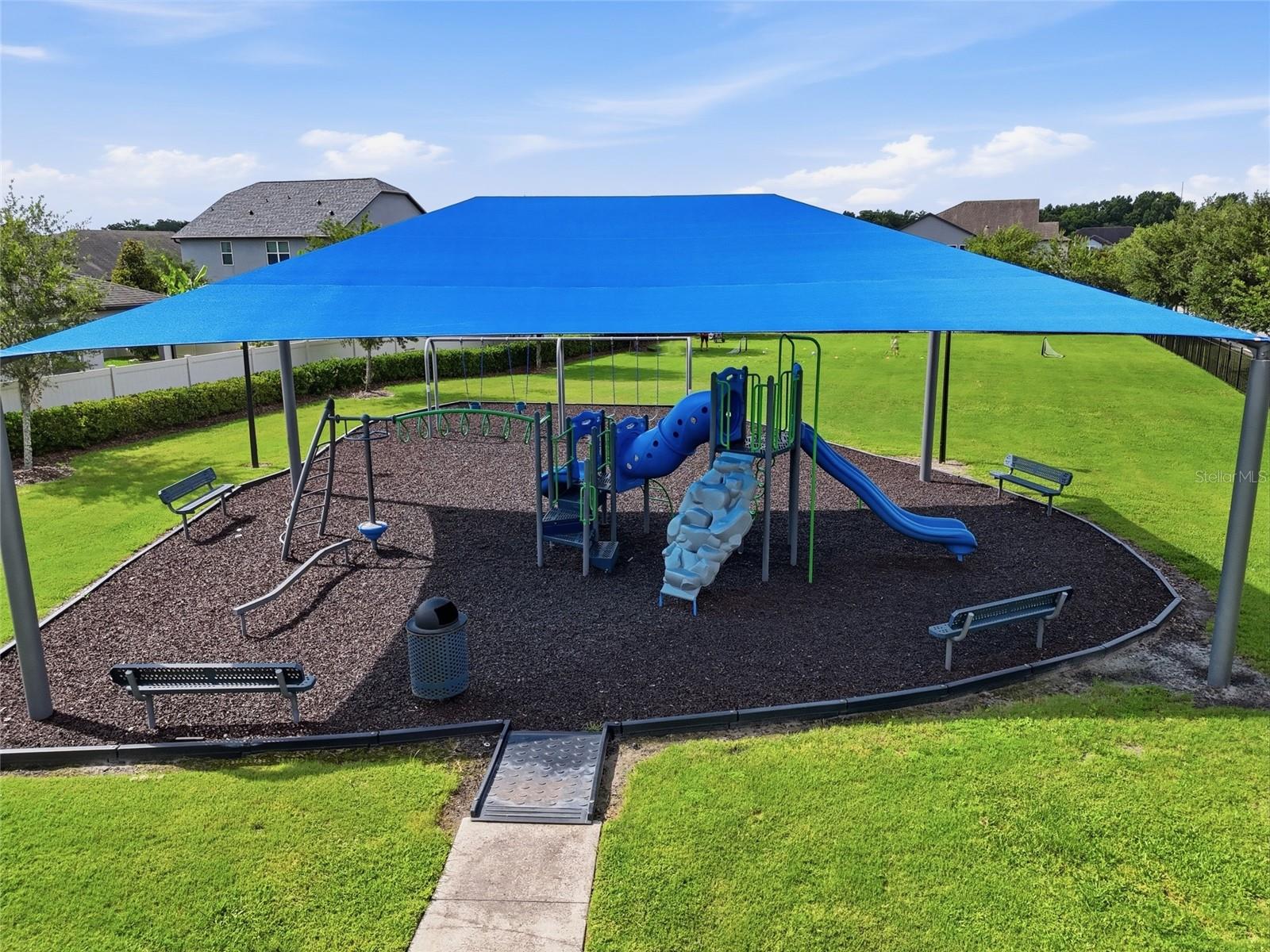 HERITAGE OAKS - Residential