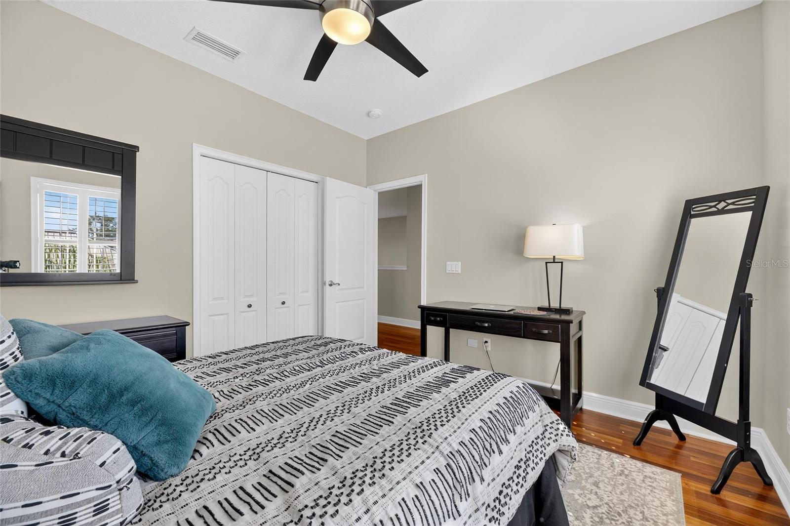 MIRABAY PH 3A-1 - Residential