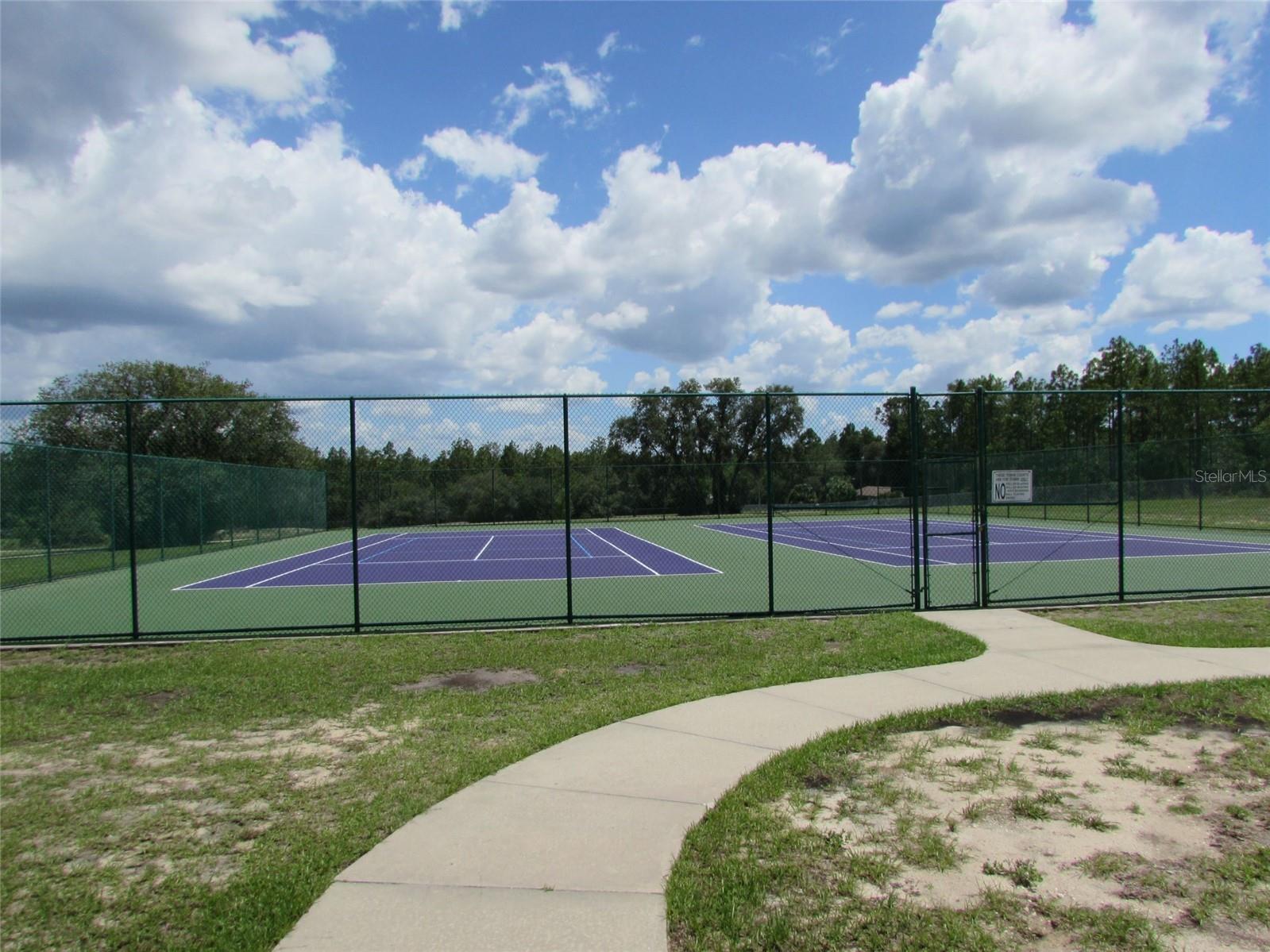 RAINBOW LAKES ESTATES - Land