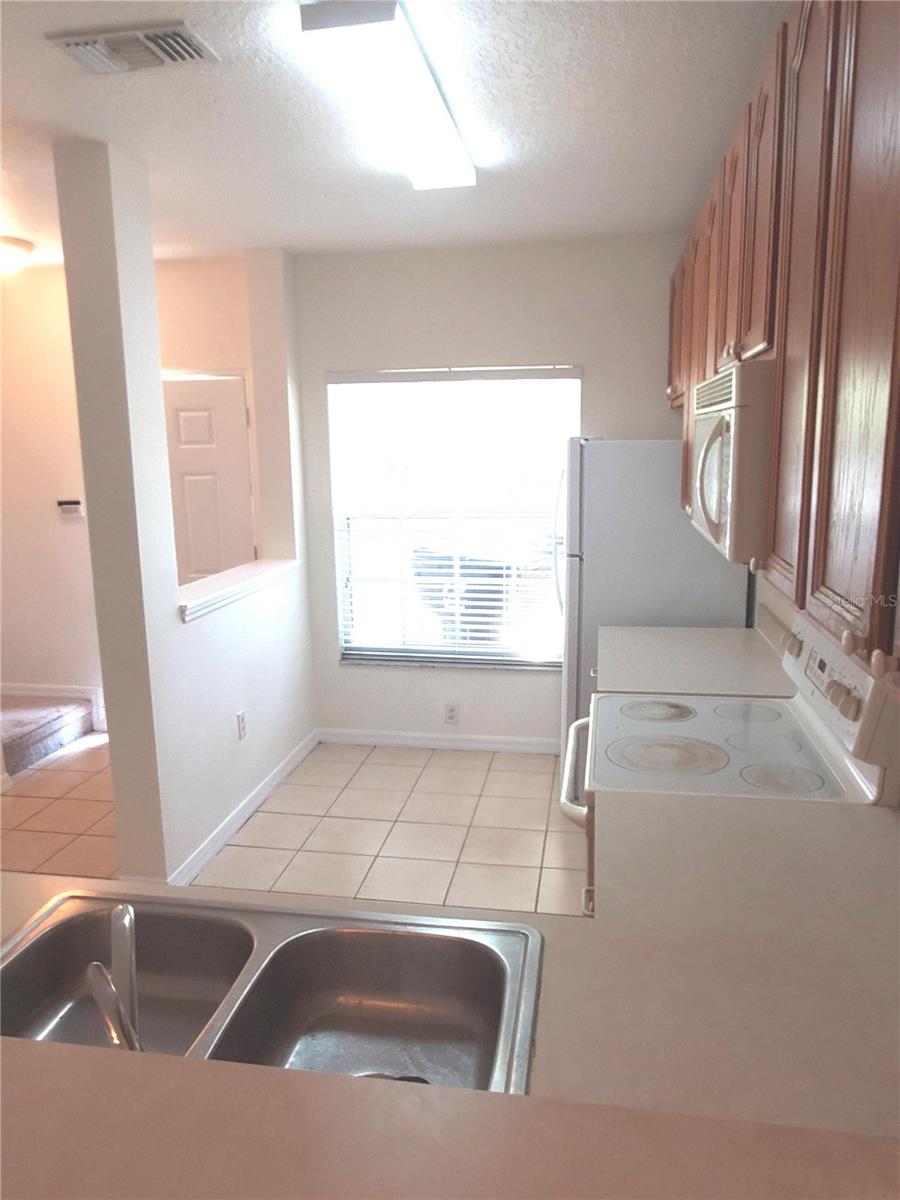 TOWNS LEGACY PARK - Residential Lease