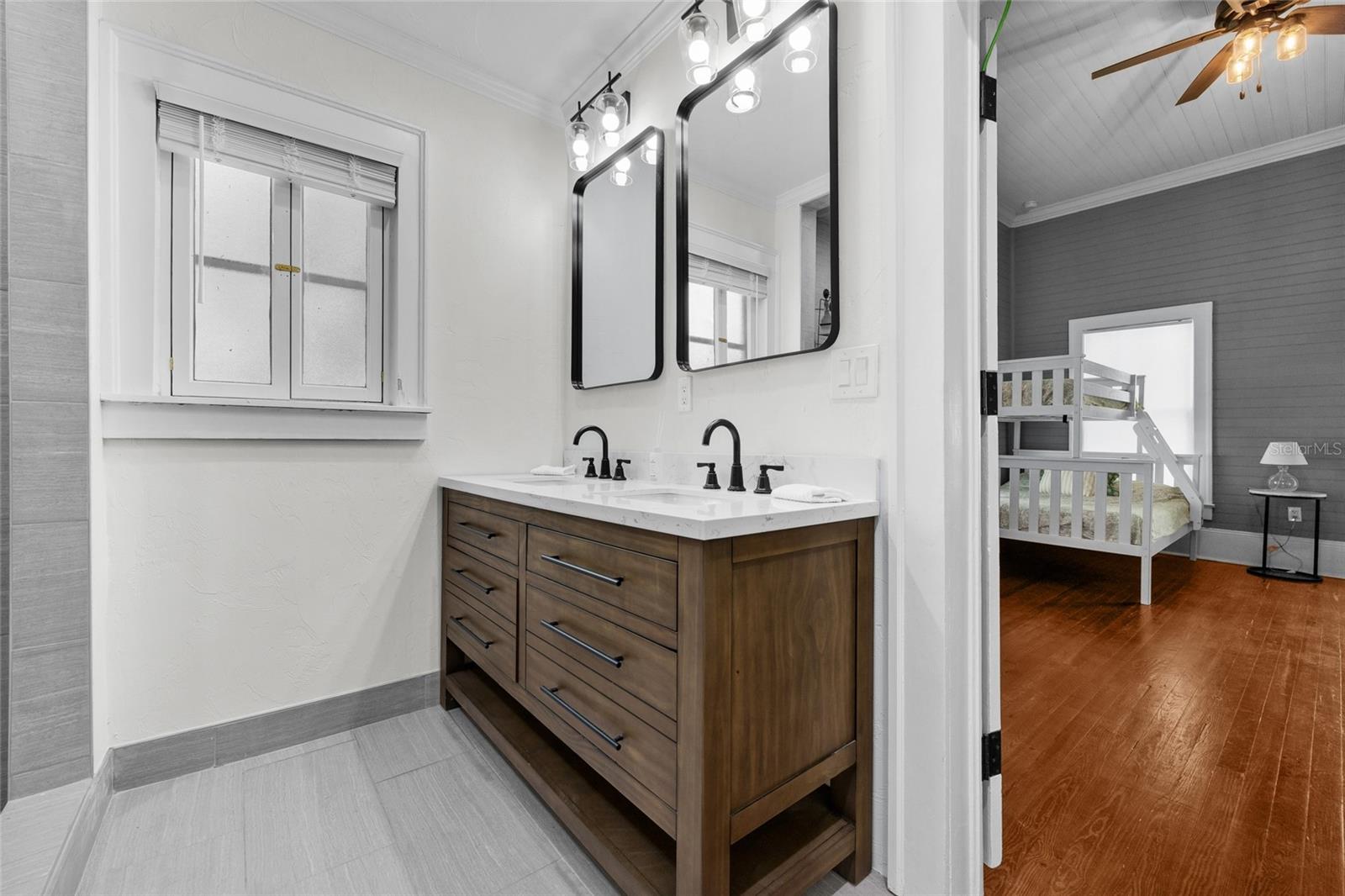 S C MOORE ADD MRS S C MOORE ESTATE - Residential