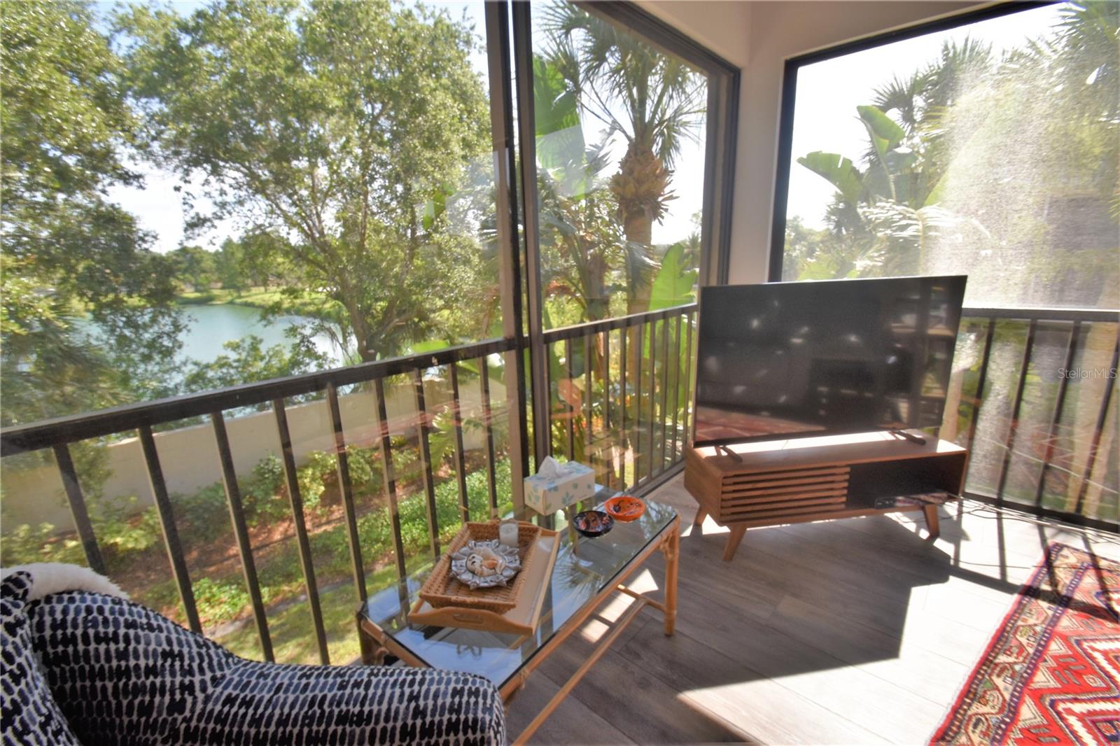 LANDINGS SOUTH V - Residential Lease