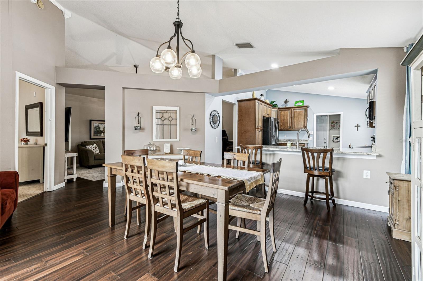 PAVILION PH 2 - Residential Lease