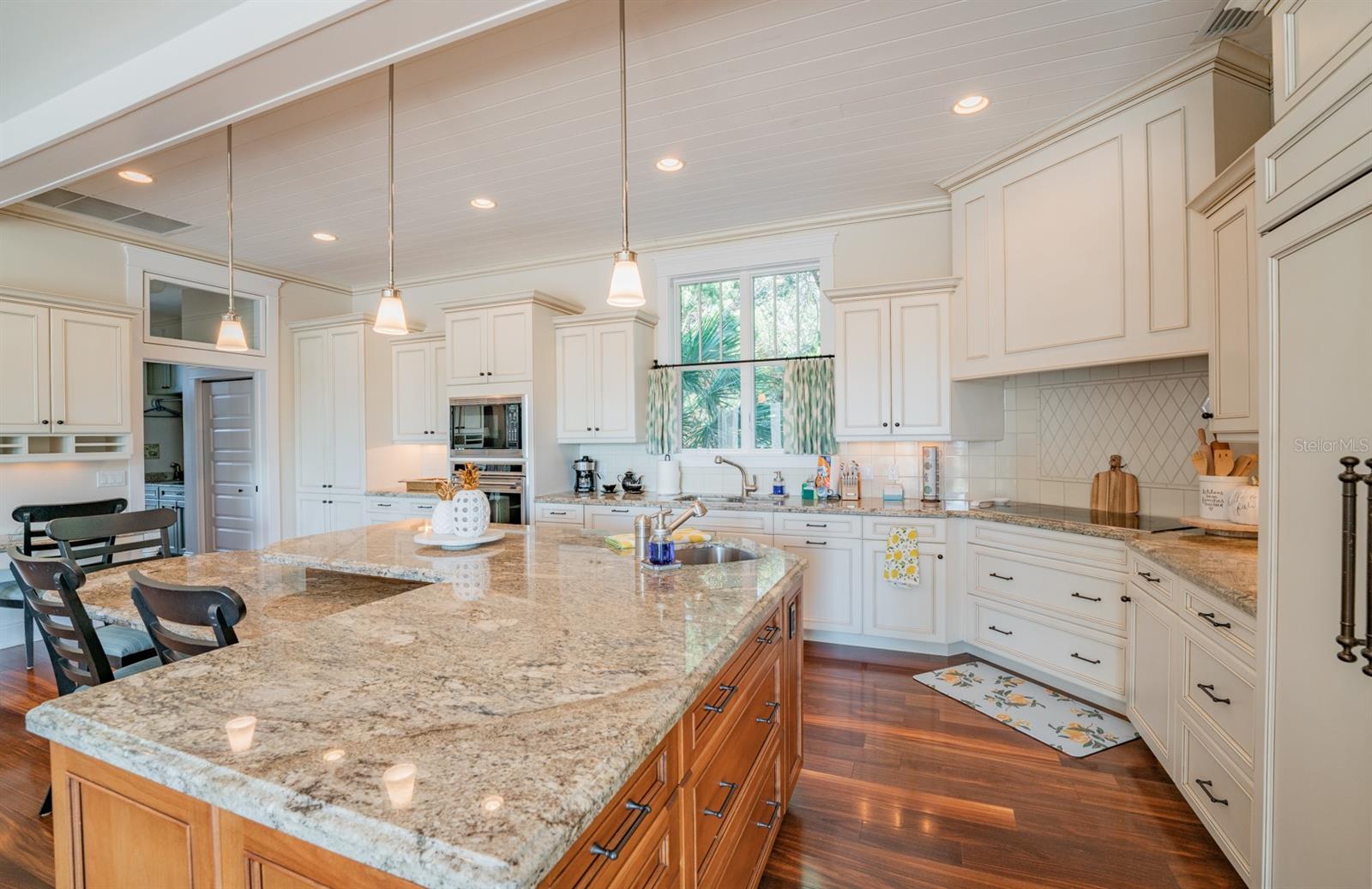 WELLS TERRACE - Residential