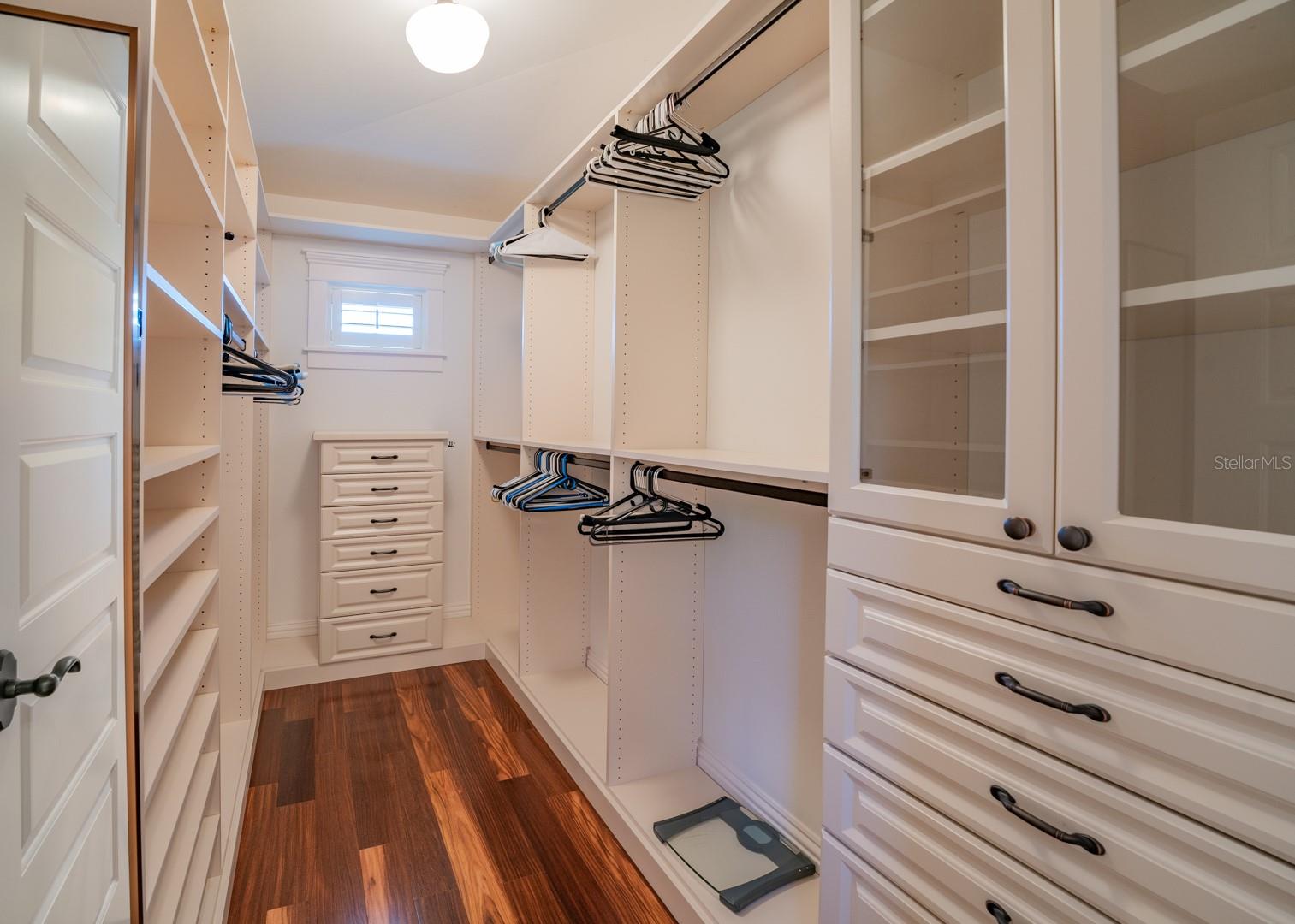 WELLS TERRACE - Residential