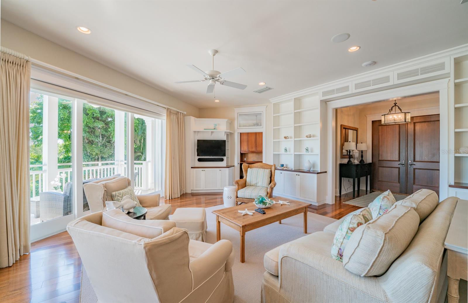 WELLS TERRACE - Residential