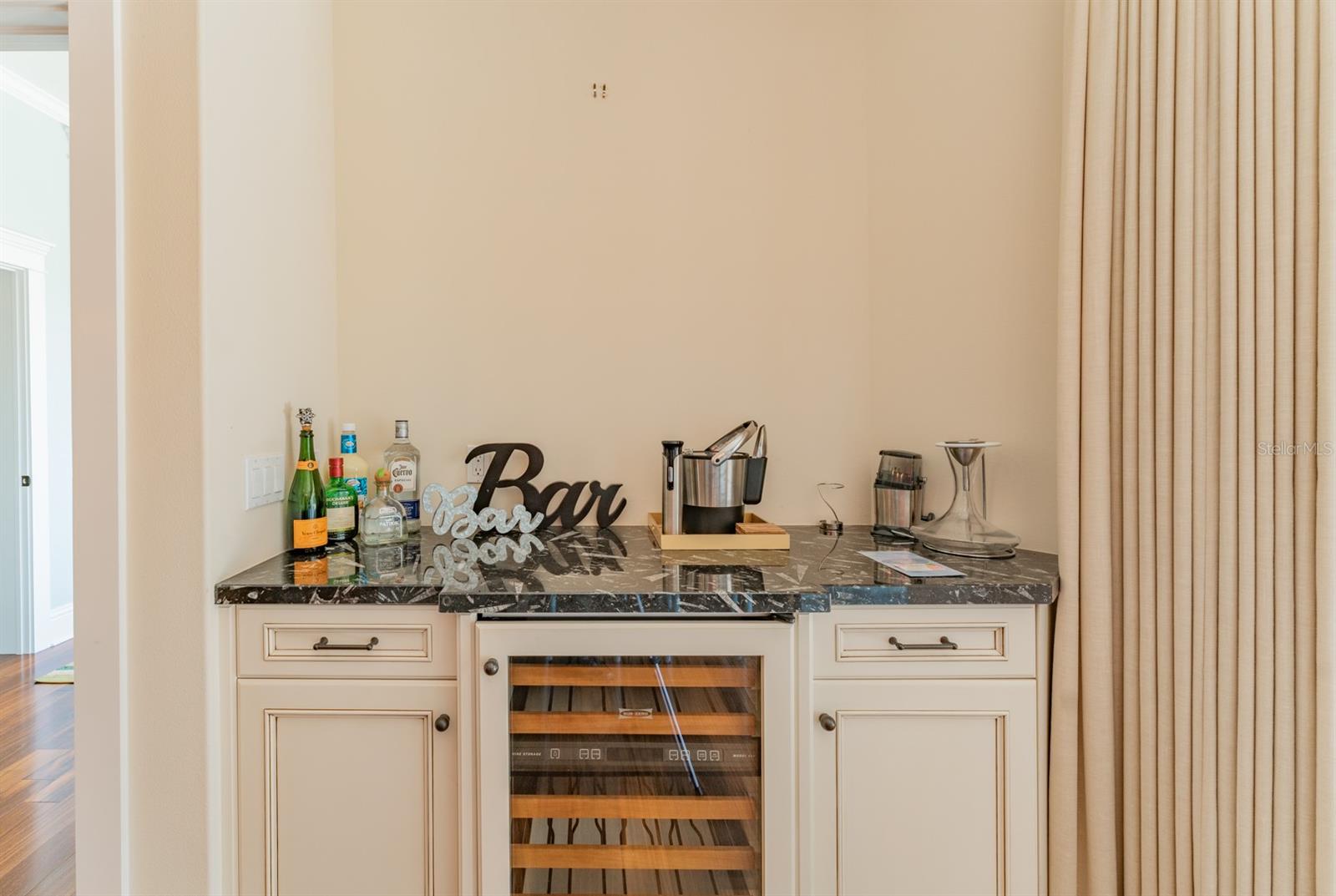 WELLS TERRACE - Residential