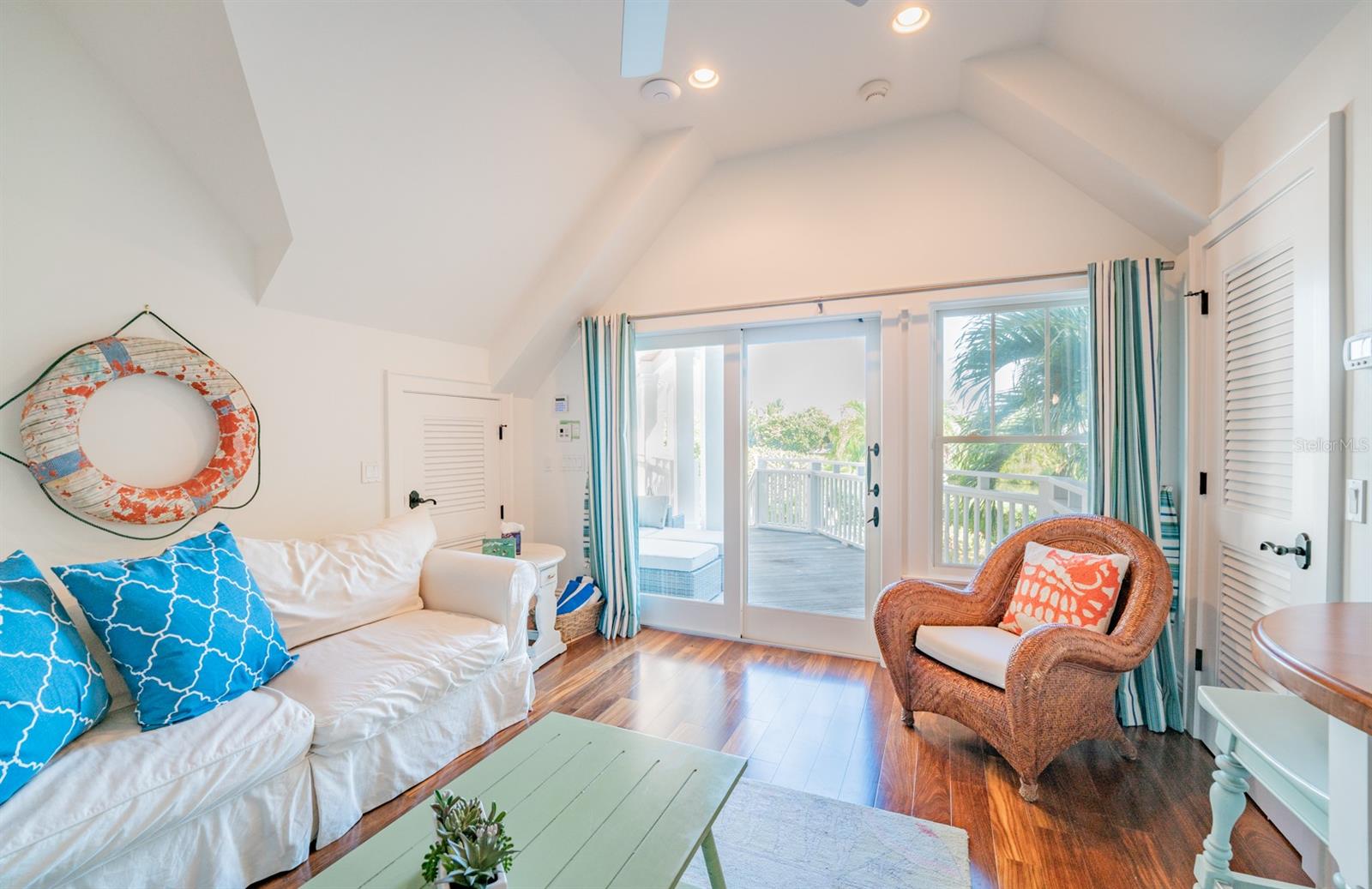 WELLS TERRACE - Residential