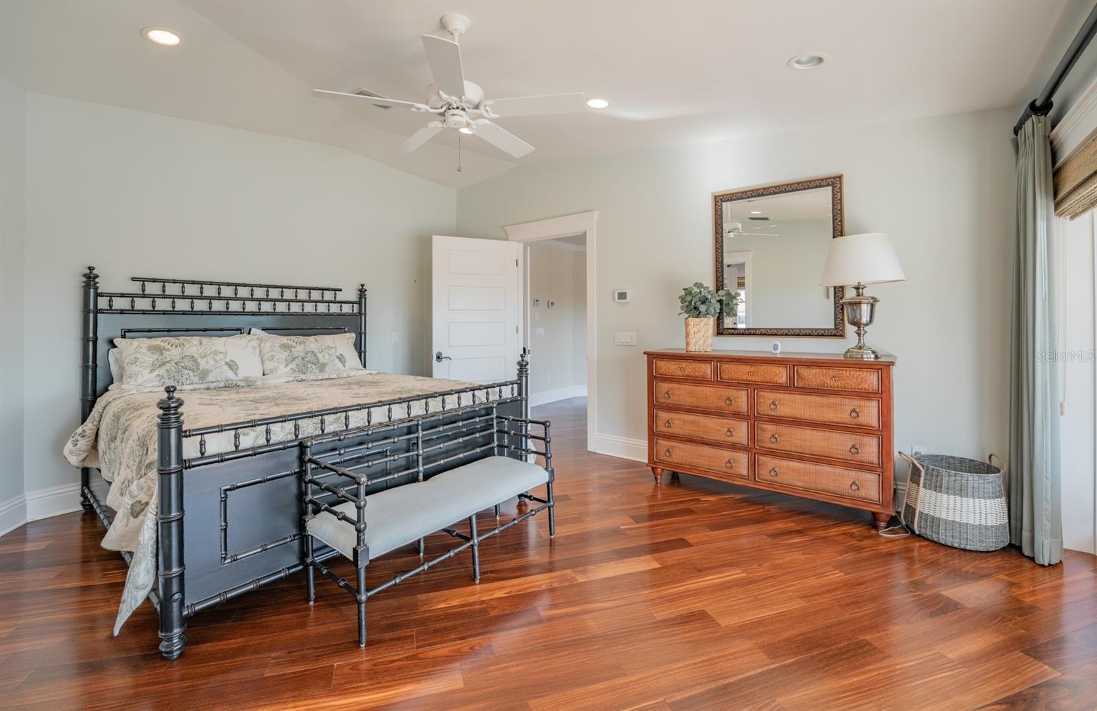 WELLS TERRACE - Residential