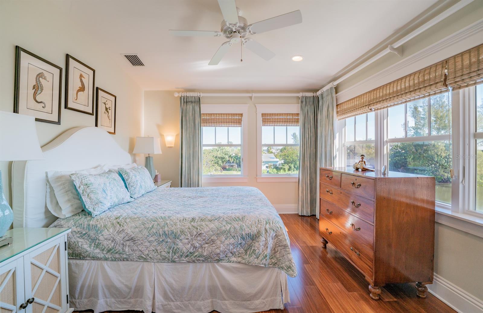 WELLS TERRACE - Residential