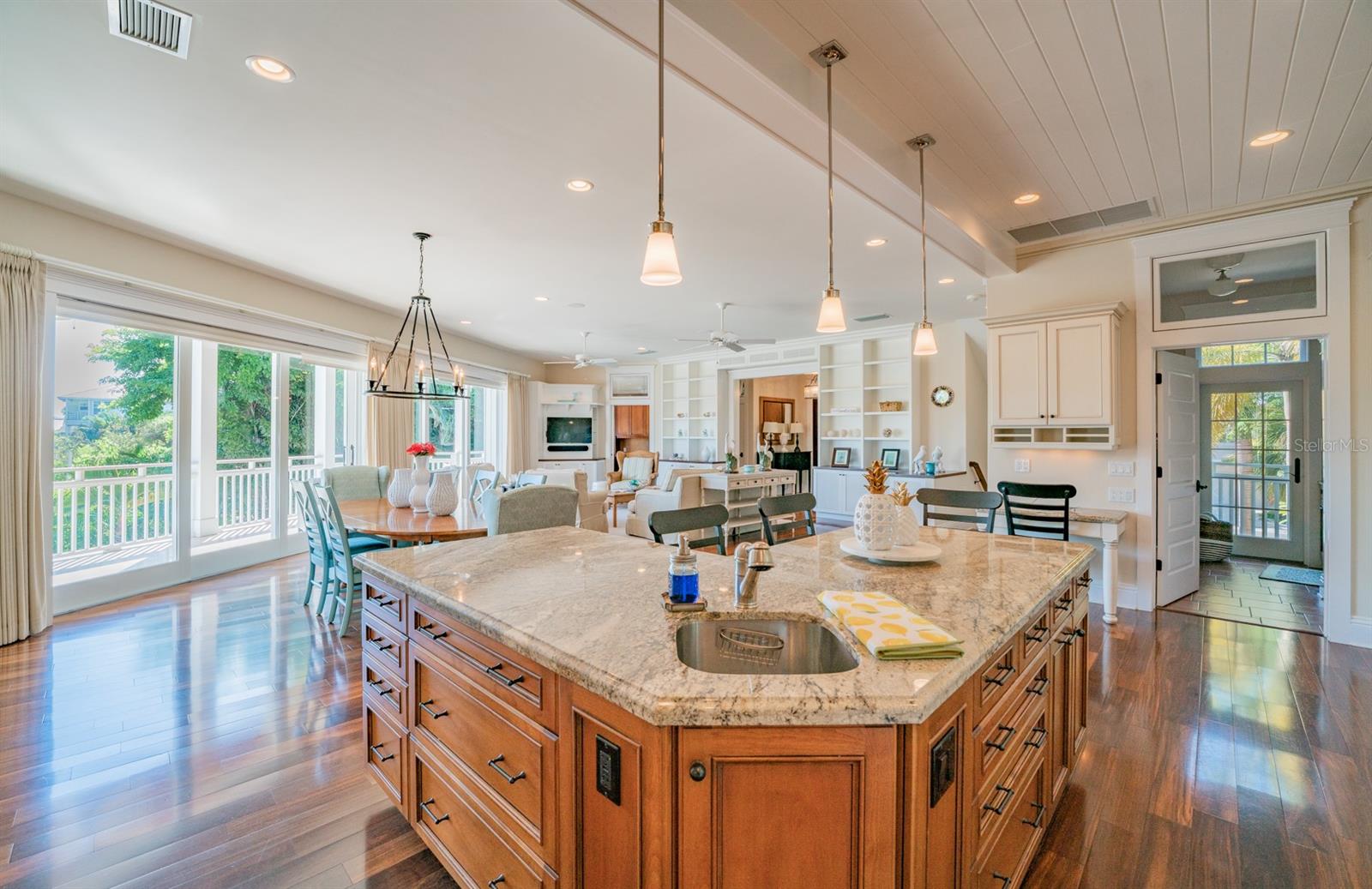 WELLS TERRACE - Residential