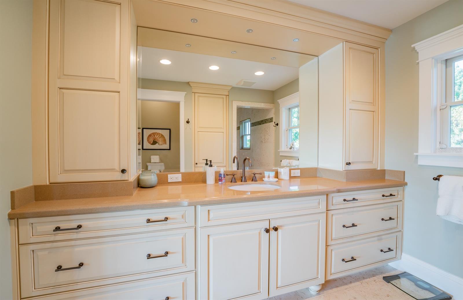 WELLS TERRACE - Residential