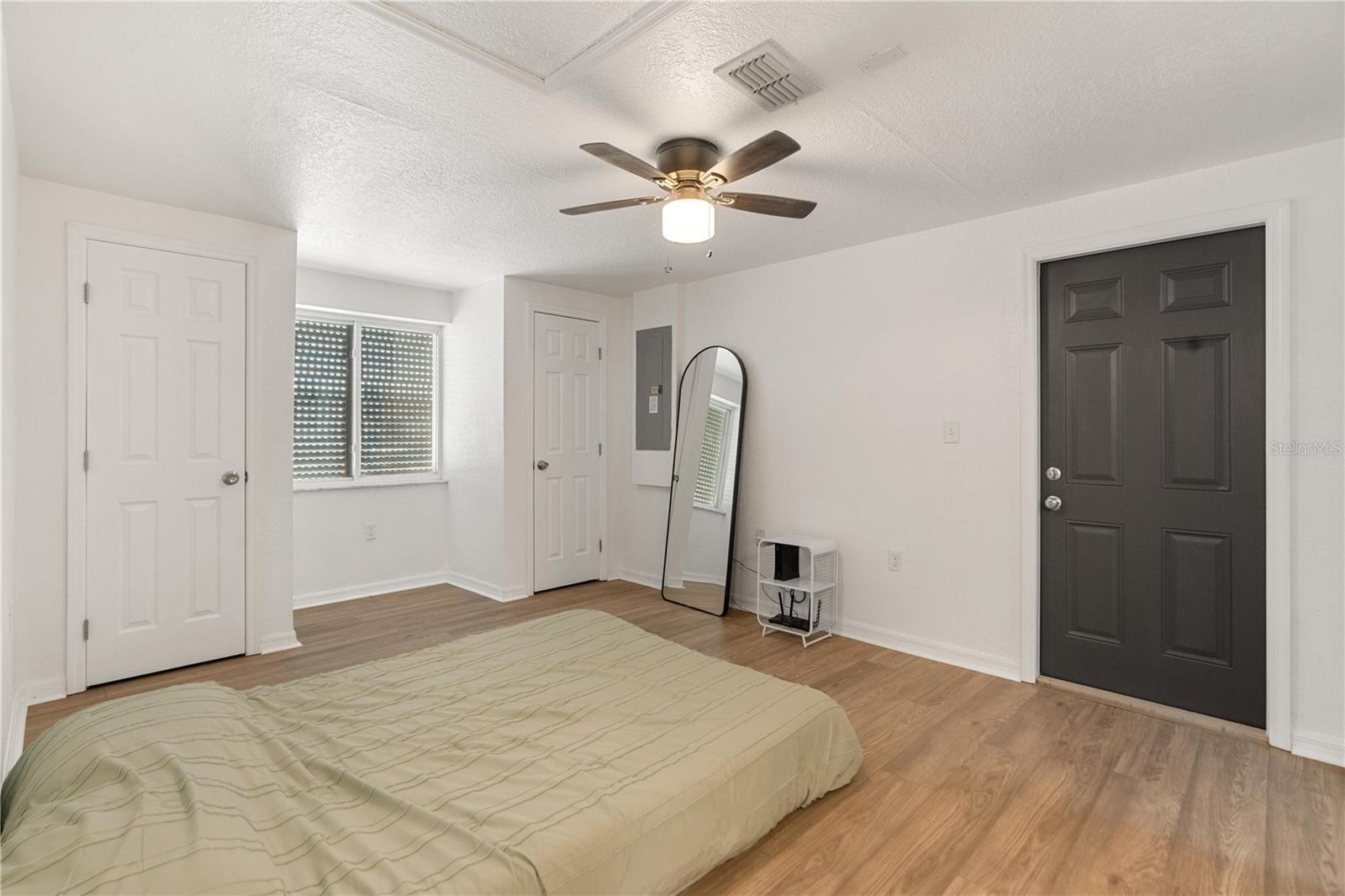 HUDSON BEACH ESTATES - Residential