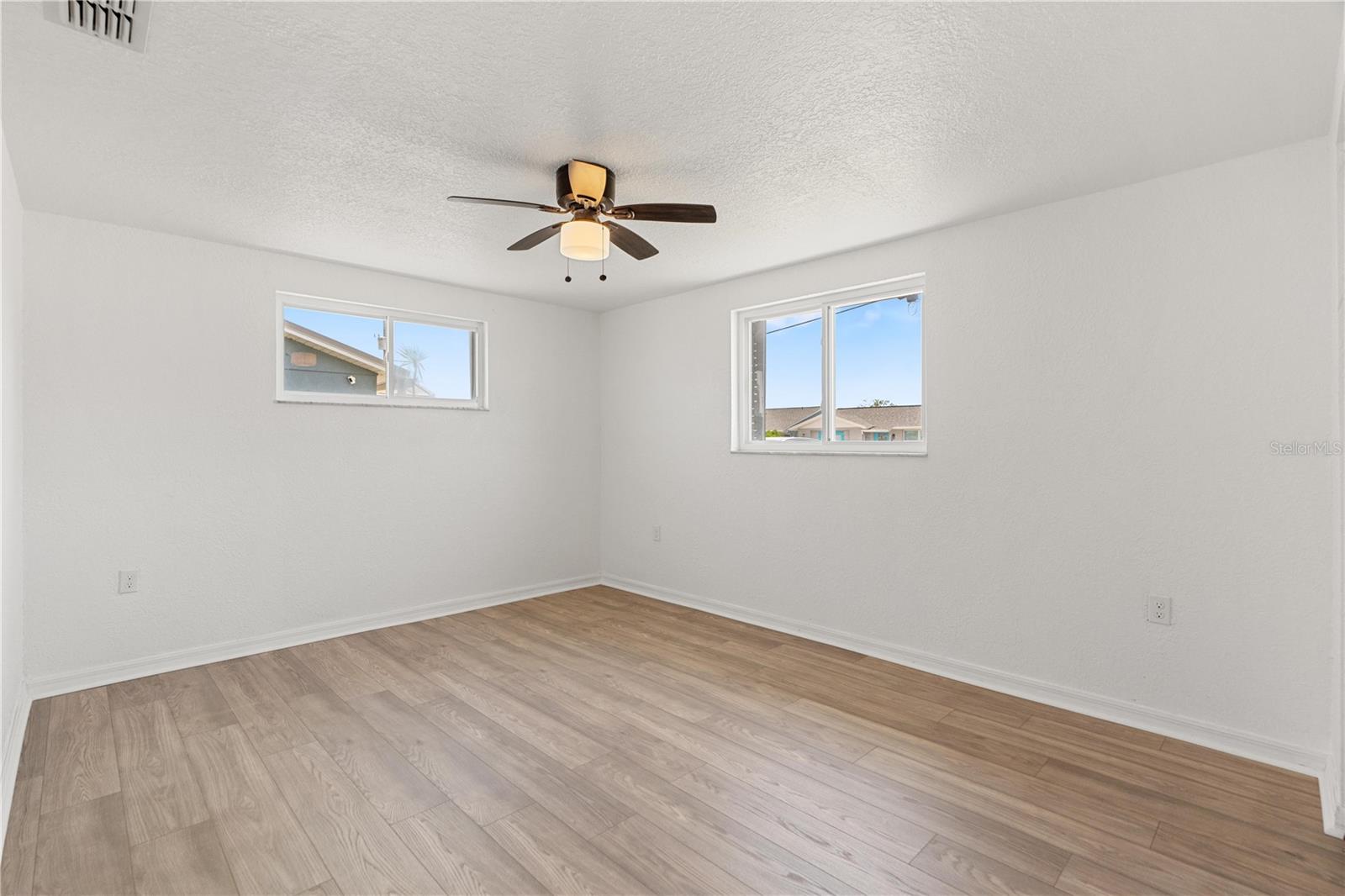 HUDSON BEACH ESTATES - Residential