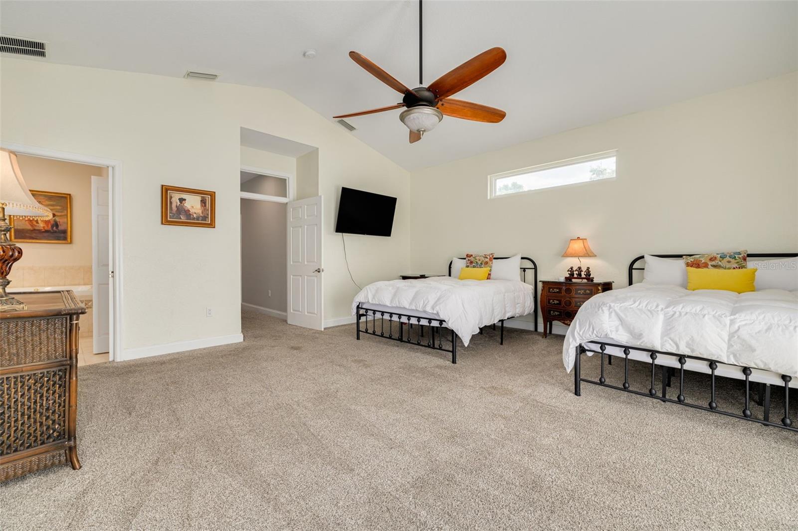 ORANGE HEIGHTS - Residential