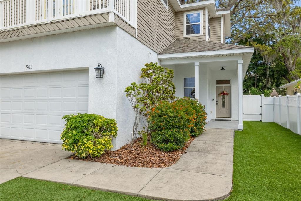 Photo of 901 Virginia Avenue, Tarpon Springs, FL 34689 (MLS # TB8497027)