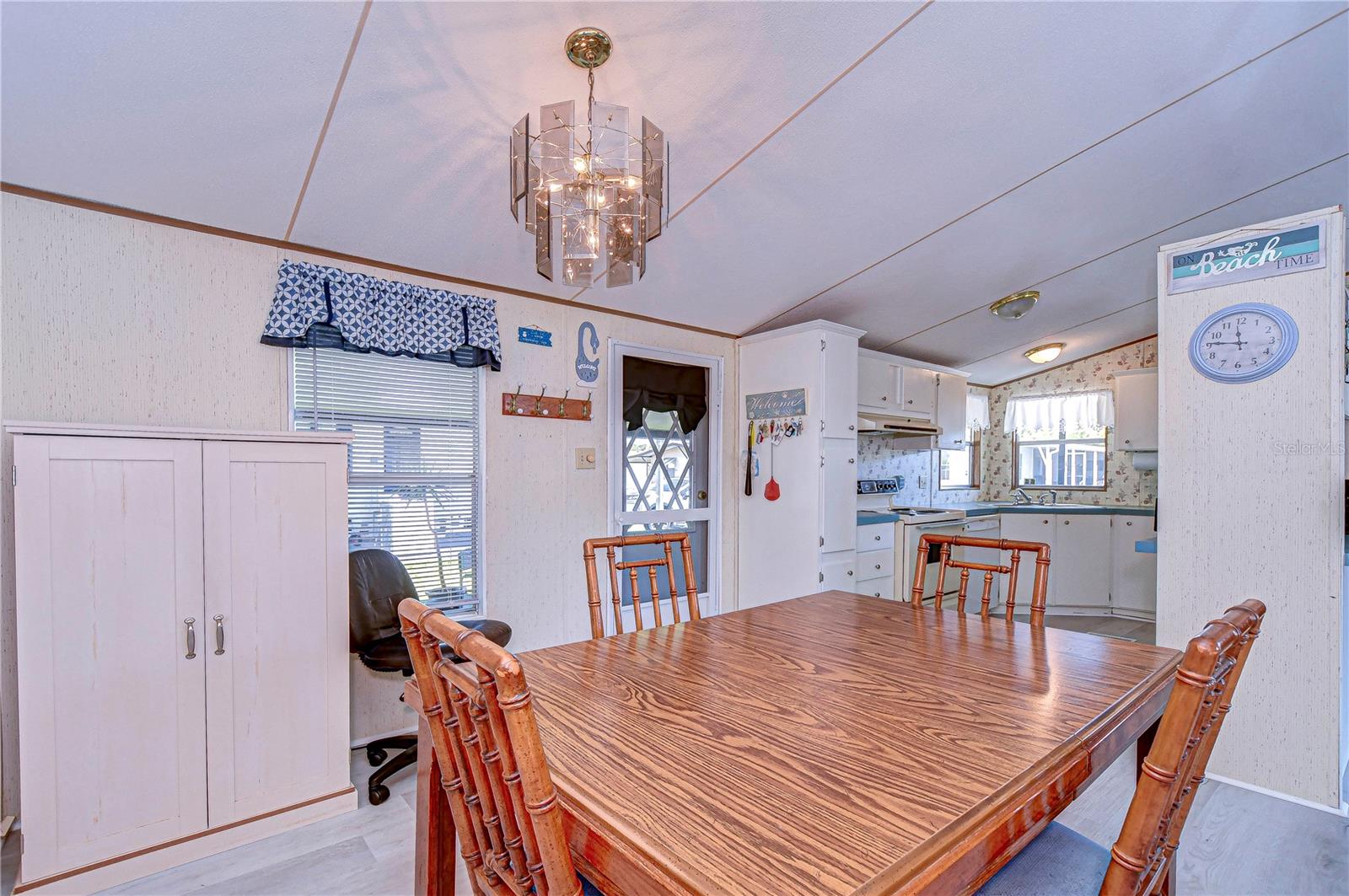 TIMBER LAKE ESTATES - Residential