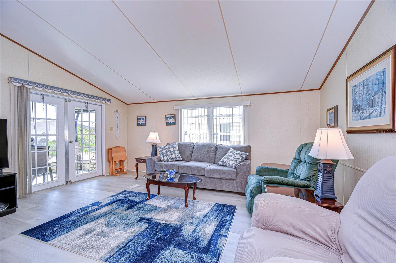 TIMBER LAKE ESTATES - Residential