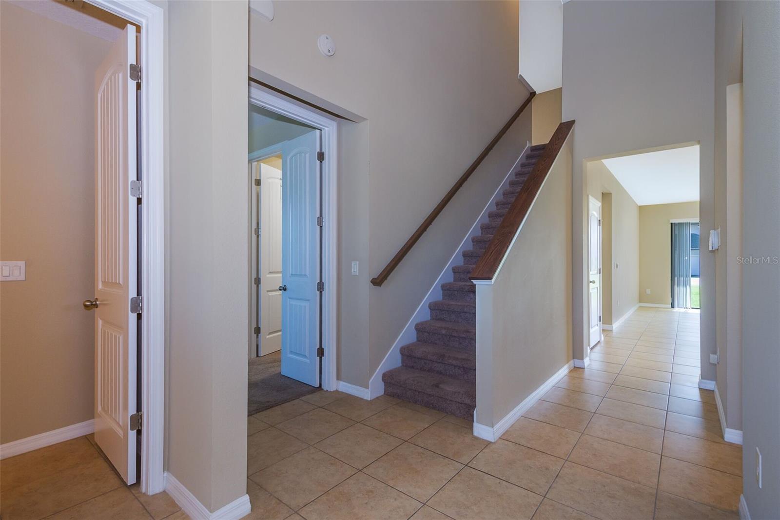 WINDERMERE TERRACE - Residential Lease