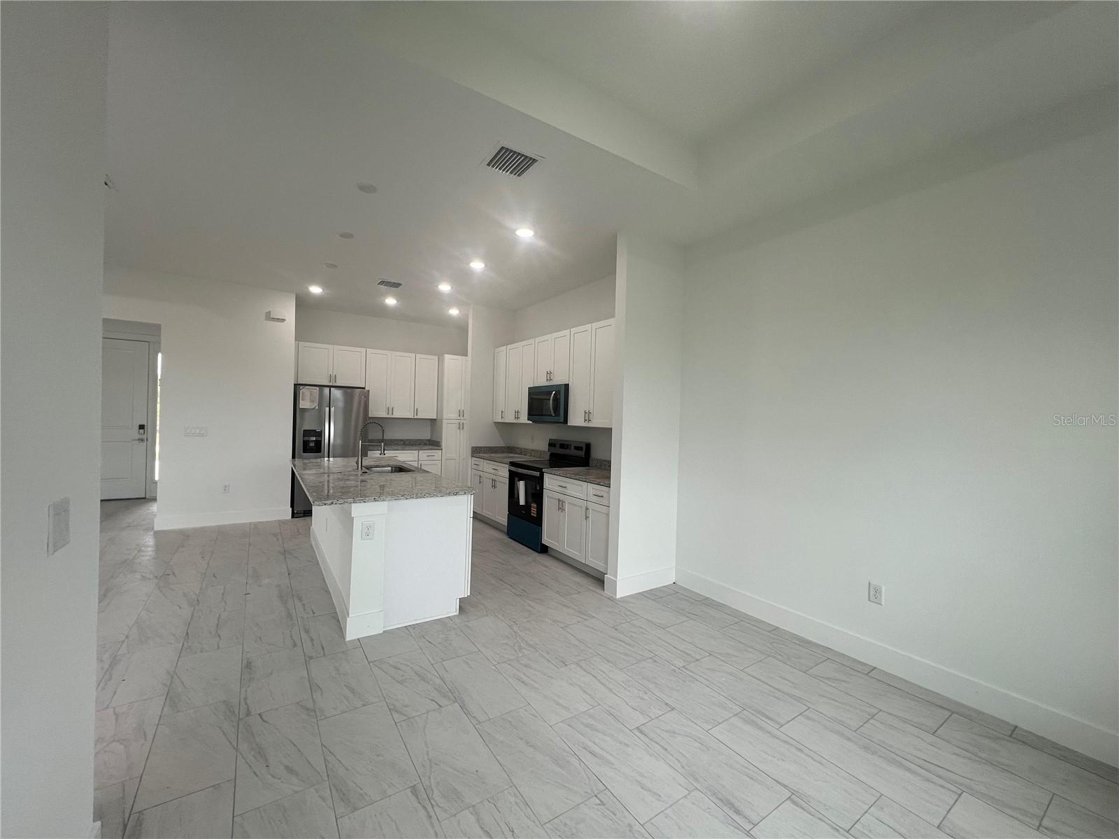 ROTONDA SANDS - Residential Lease