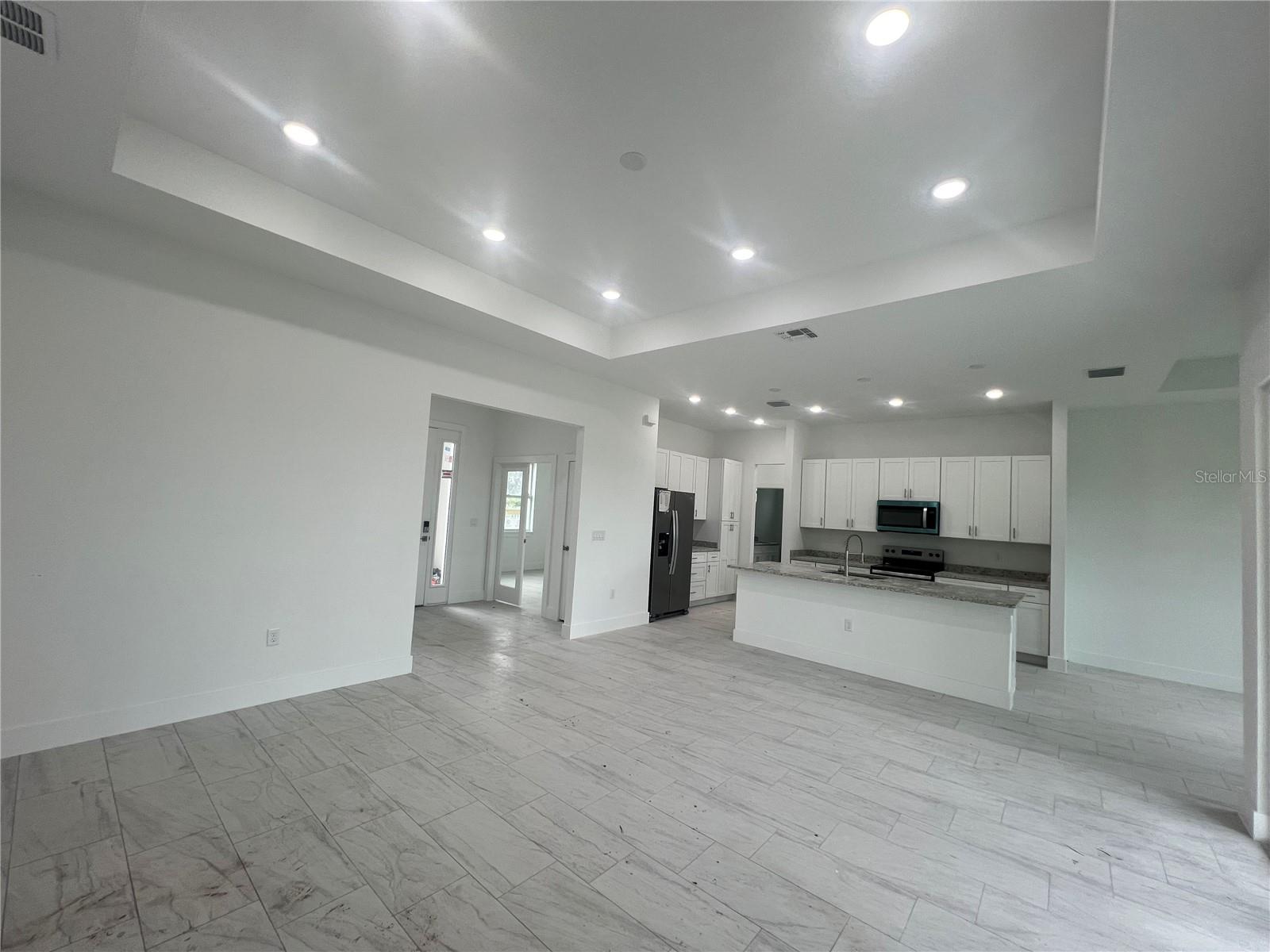 ROTONDA SANDS - Residential Lease