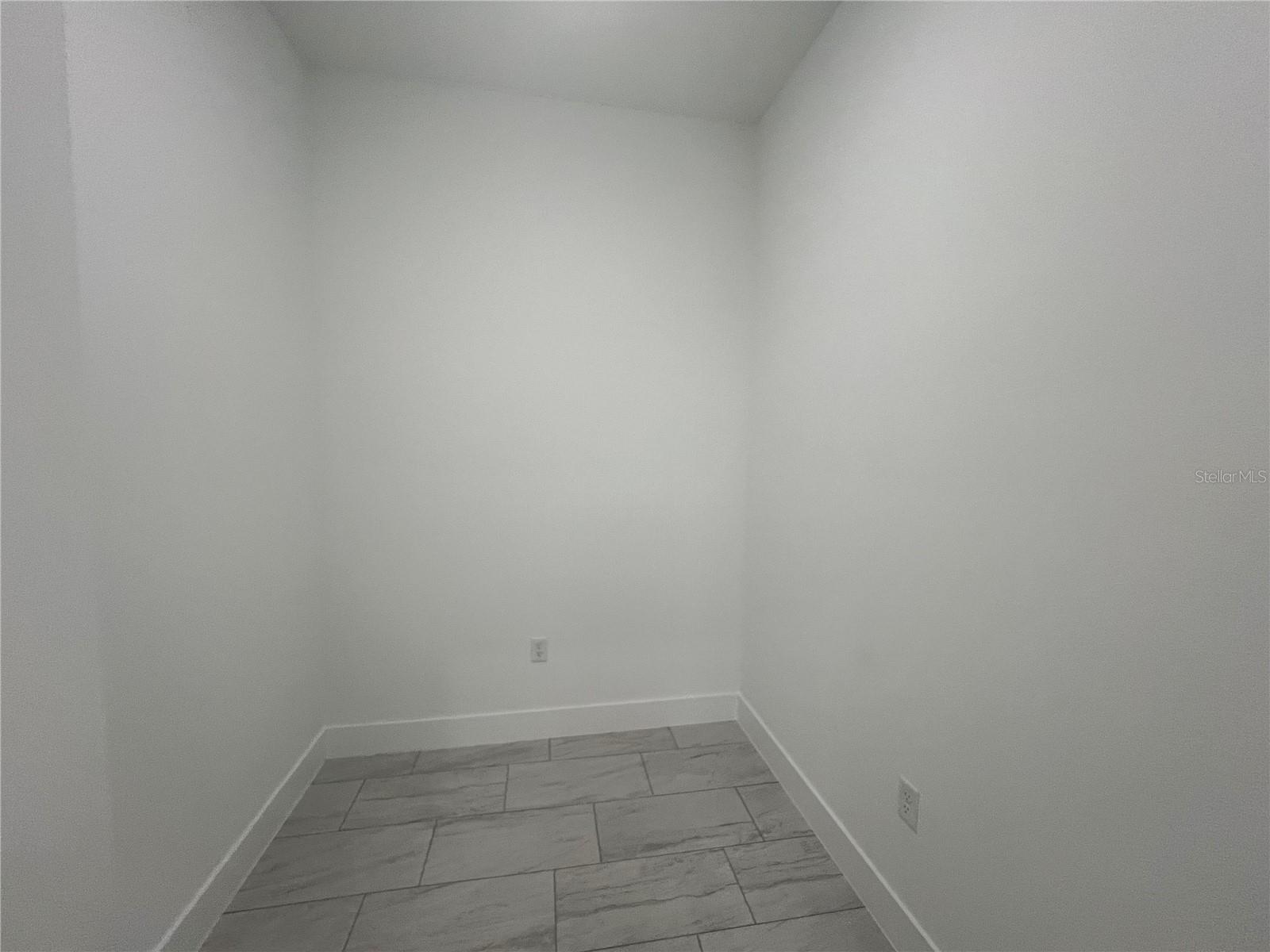 ROTONDA SANDS - Residential Lease