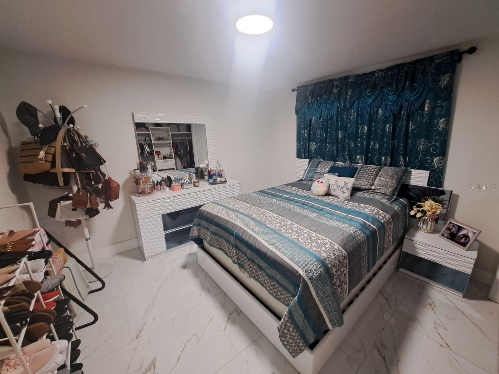 LAKE PASADENA DEV - Residential