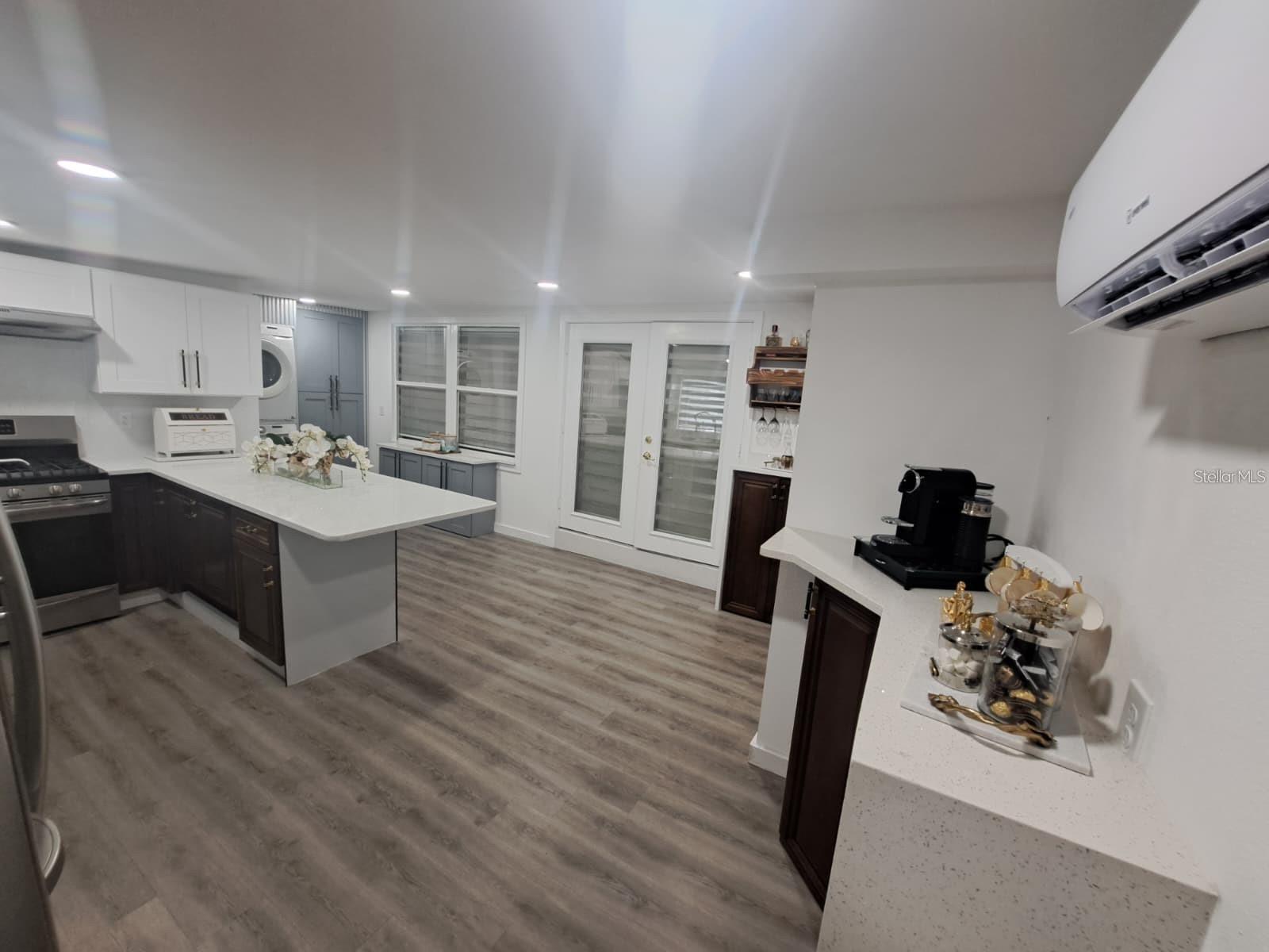 LAKE PASADENA DEV - Residential