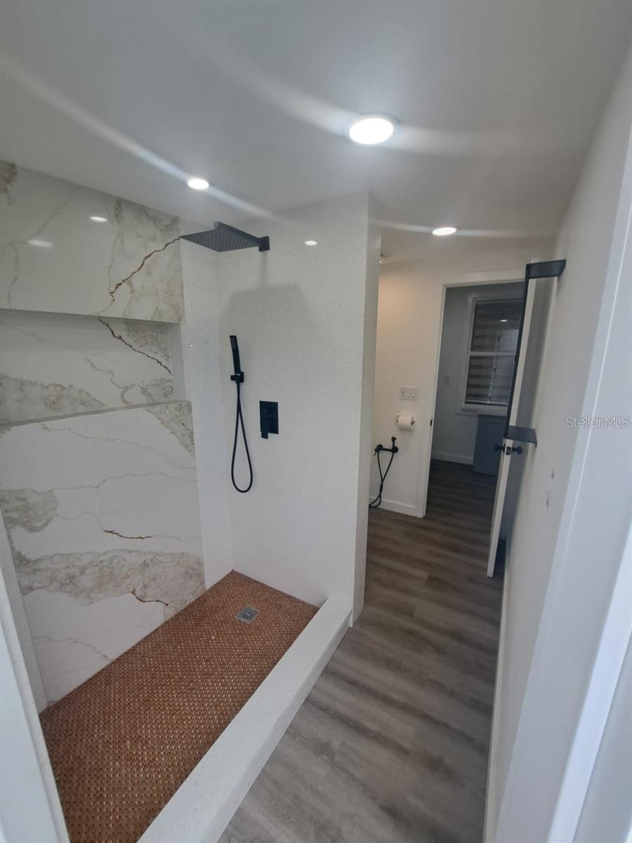 LAKE PASADENA DEV - Residential