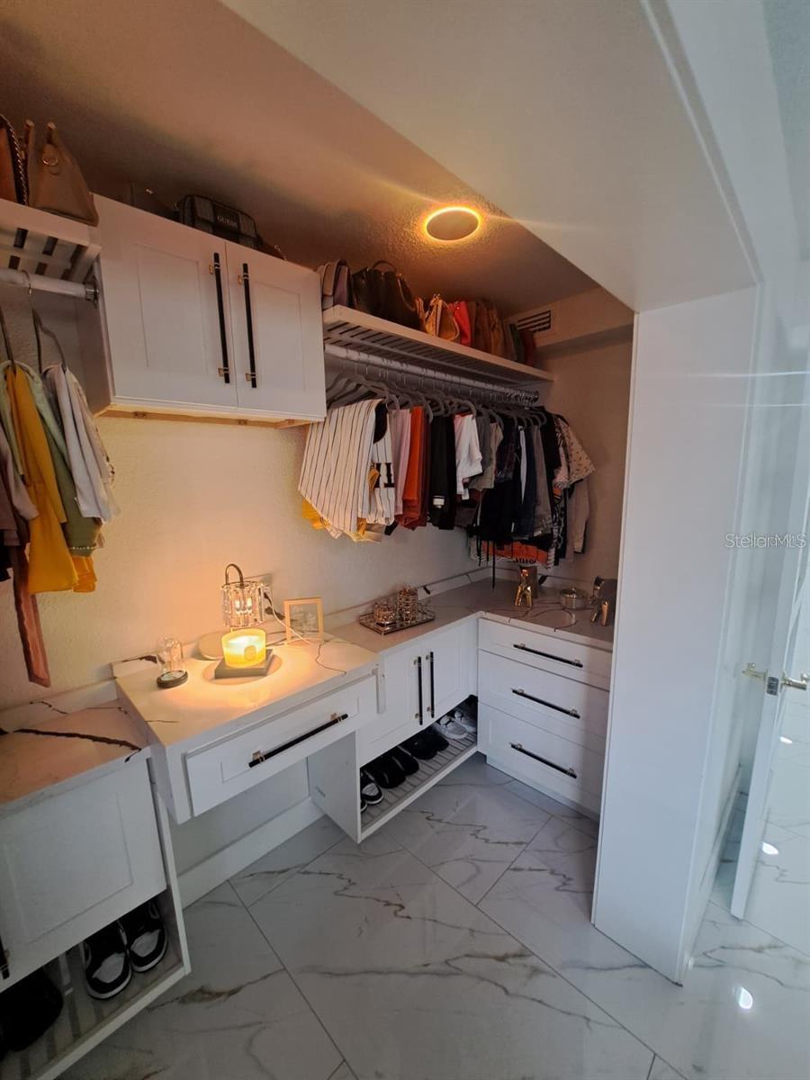 LAKE PASADENA DEV - Residential