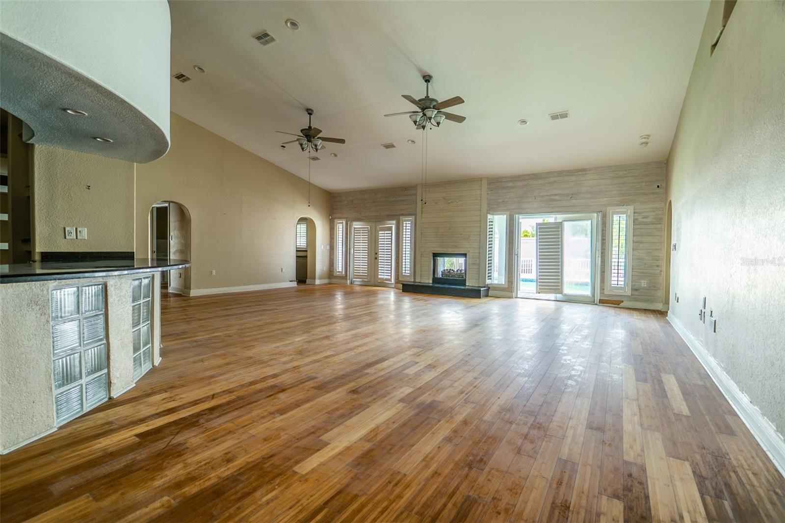 BAY PALMS ADD - Residential