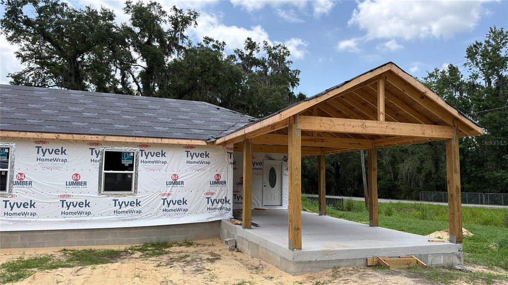 Photo of 2305 Timbercreek Loop E, Lakeland, FL 33805 (MLS # P4939634)