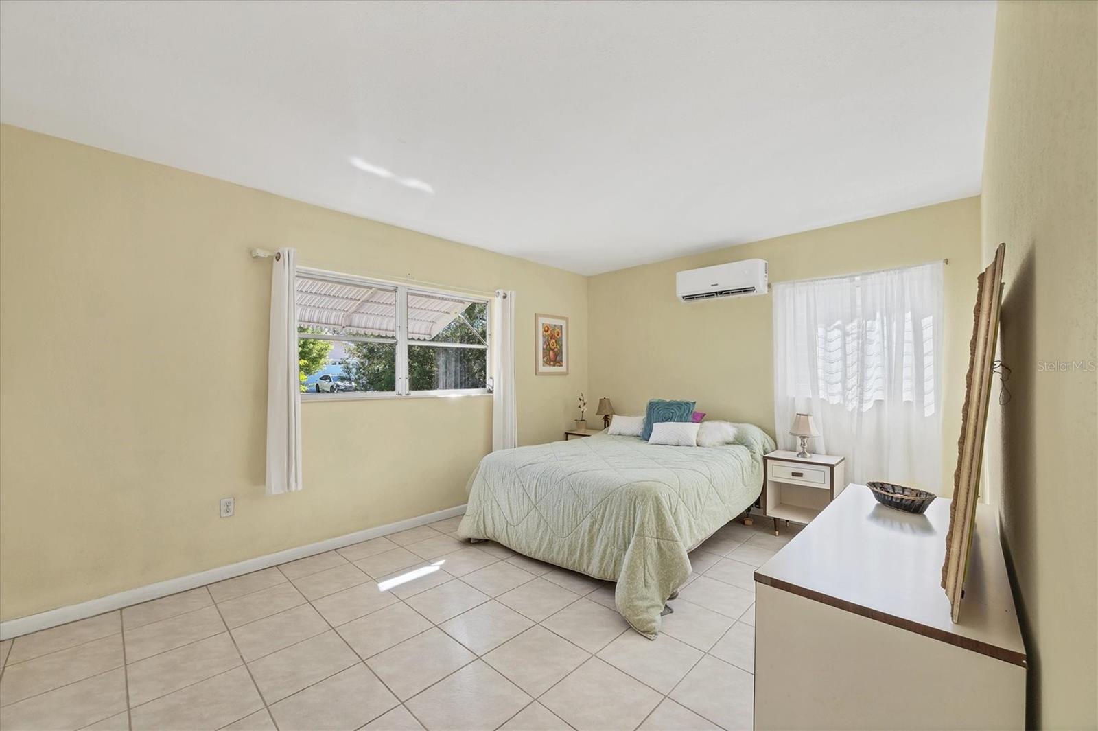 WARM MINERAL SPGS - Residential