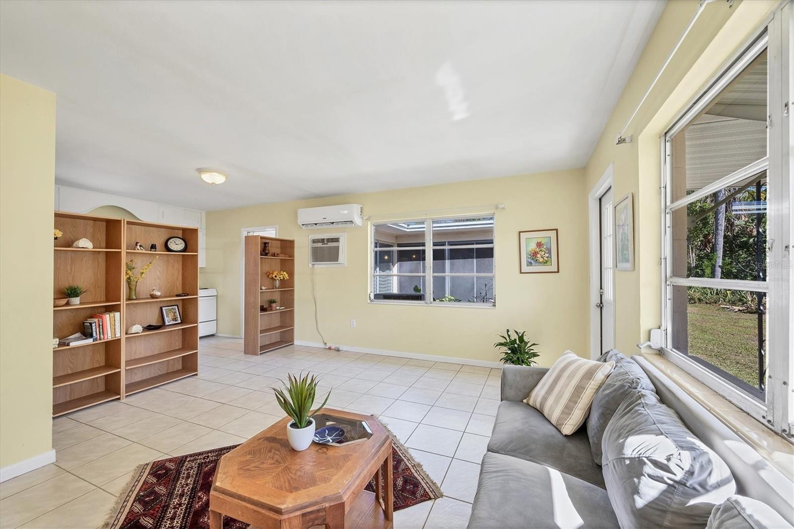 WARM MINERAL SPGS - Residential