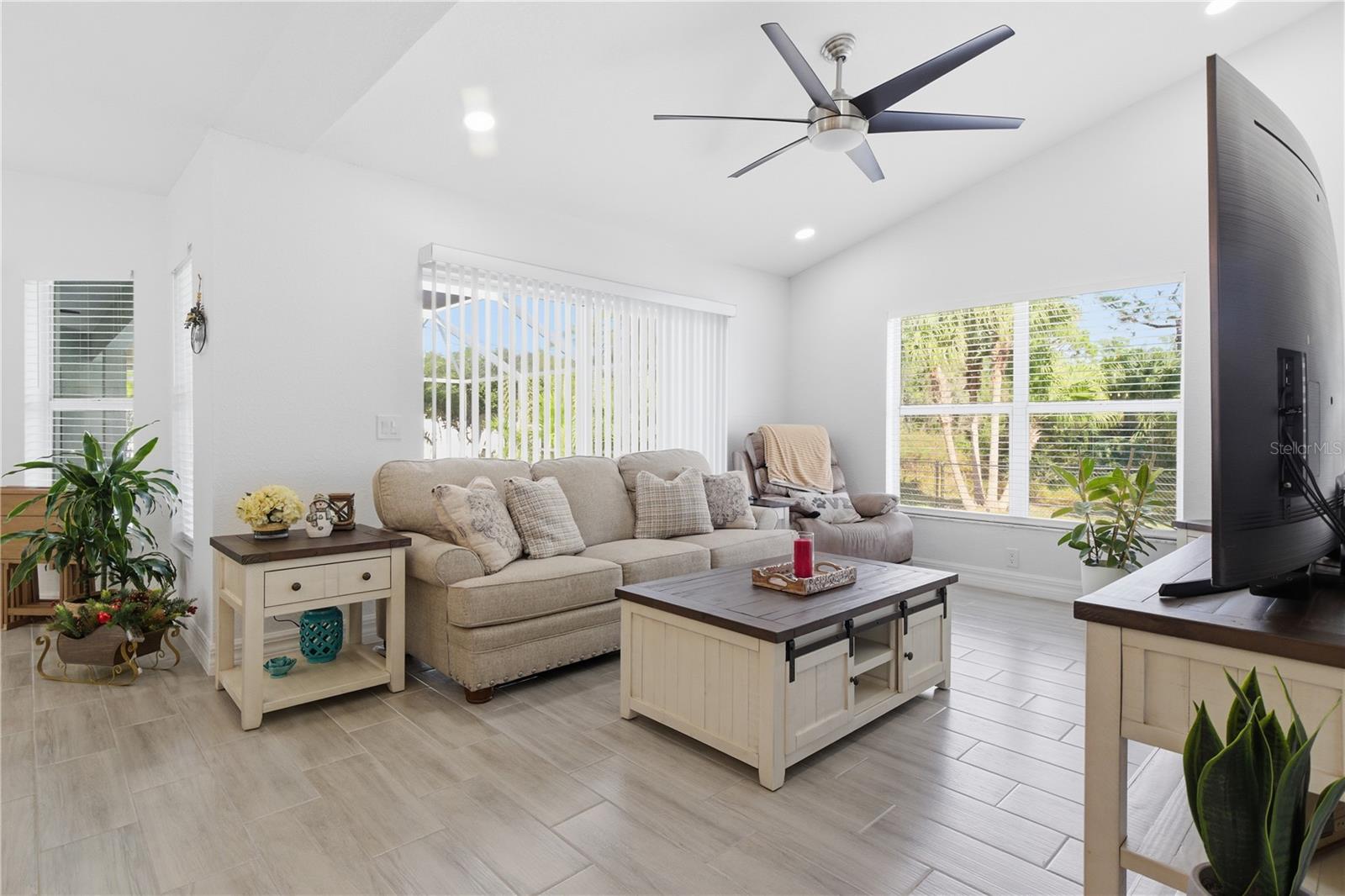 5986 PONCE DE LEON BOULEVARD