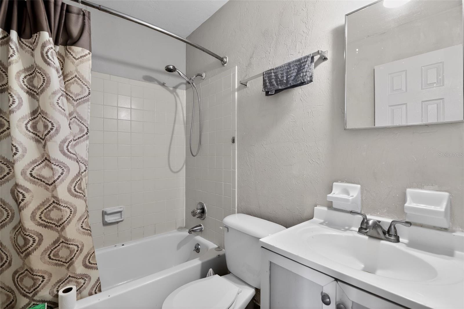 PHOENIX SUB NAPIER GRT - Residential Income