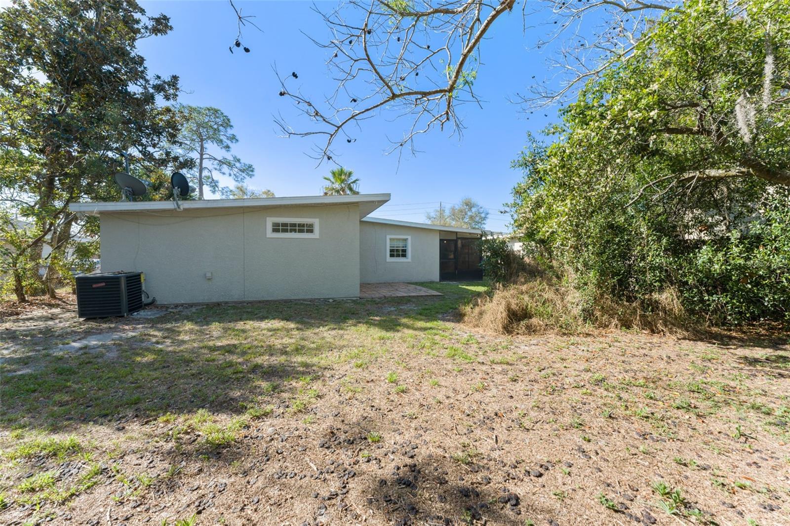 WHISPERING PINES ESTATES FIRST ADD - Residential