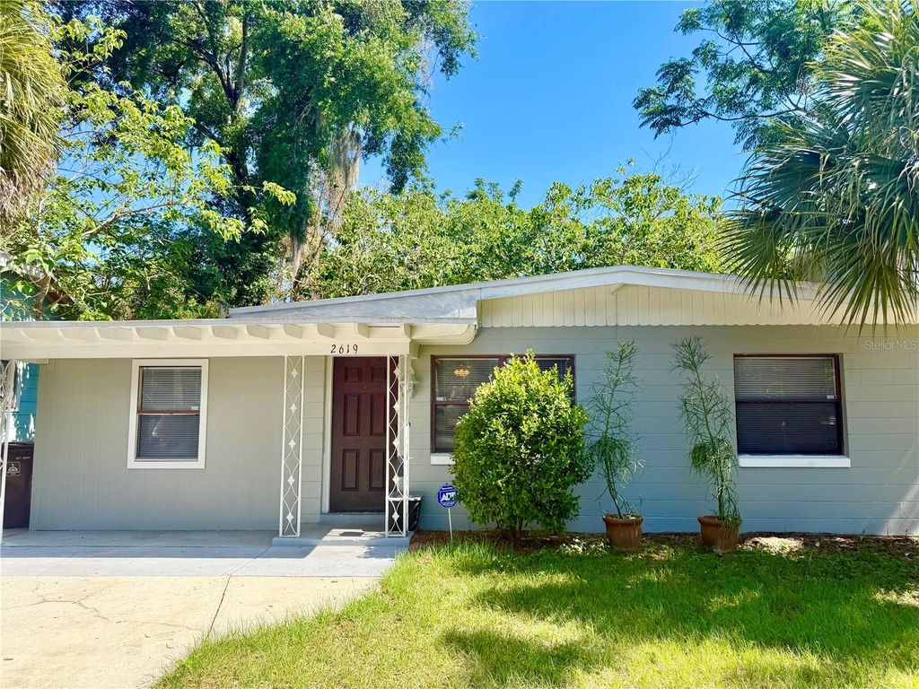 Photo of 2619 E Washington Street, Orlando, FL 32803 (MLS # O6412103)