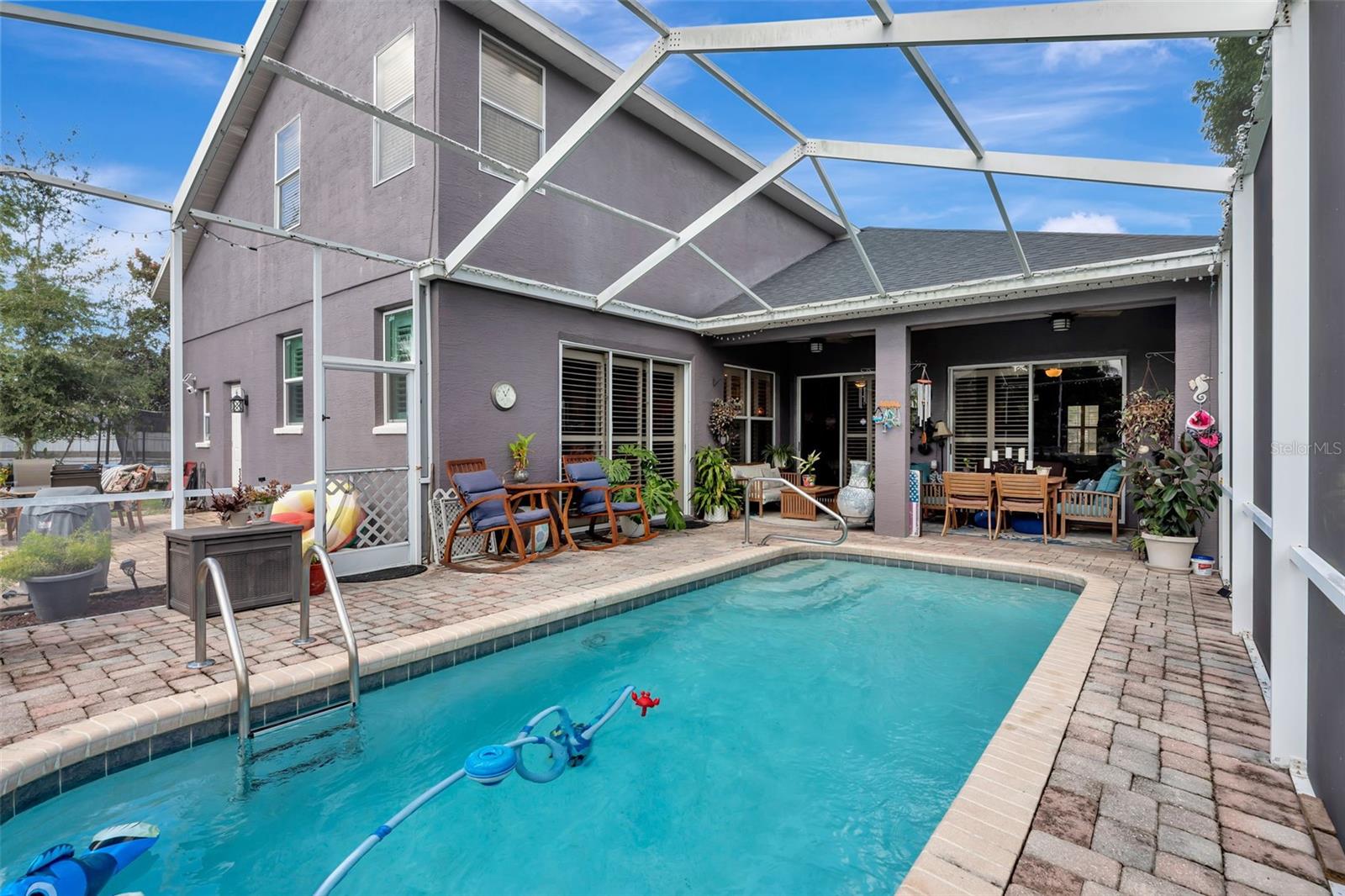 FAIRWAY OAKS - Residential