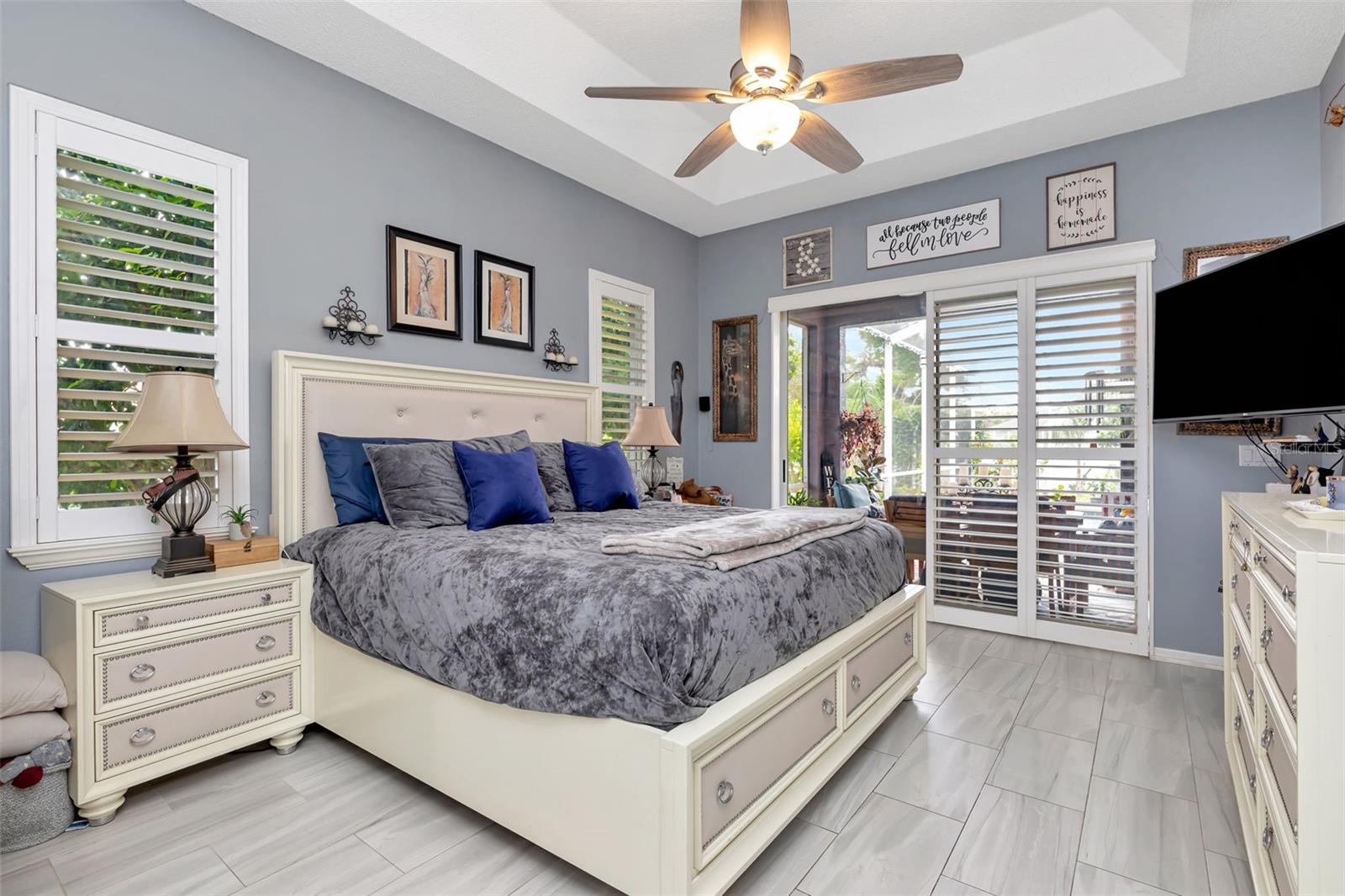 FAIRWAY OAKS - Residential