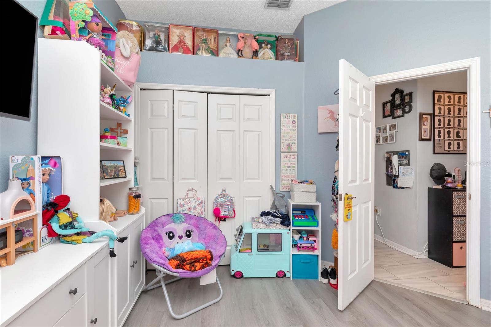 FAIRWAY OAKS - Residential