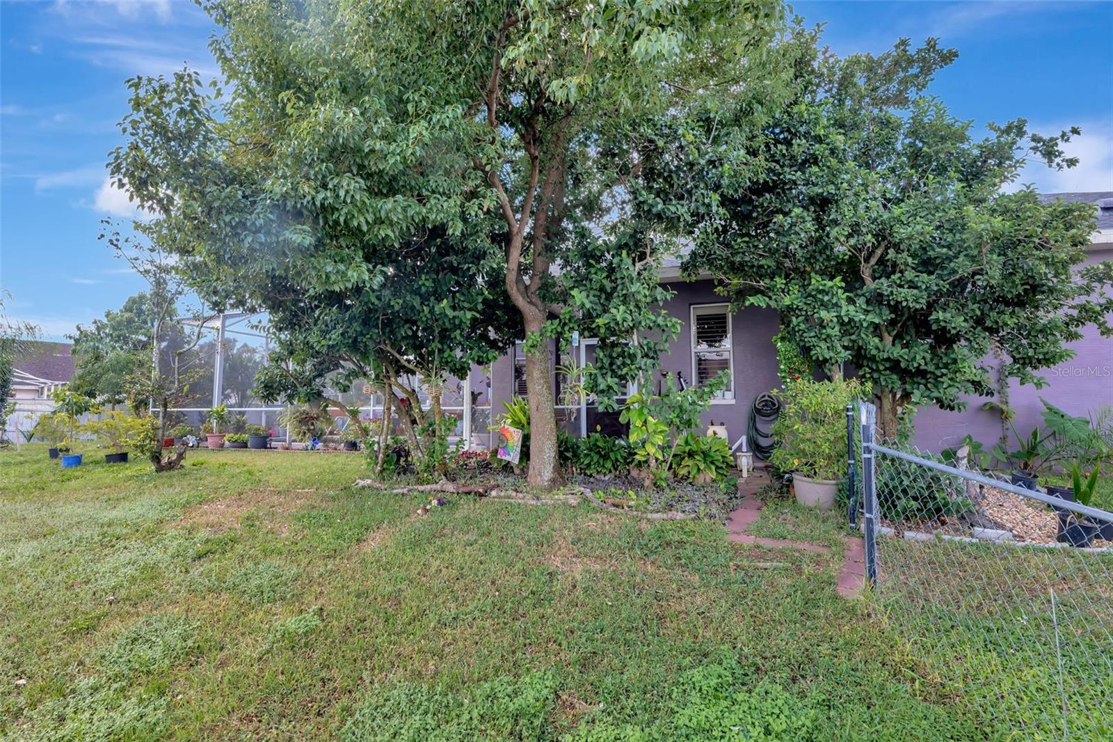 FAIRWAY OAKS - Residential