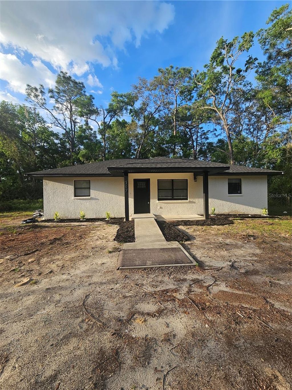 Photo of 567 School Street, Bronson, FL 32621 (MLS # G5110330)