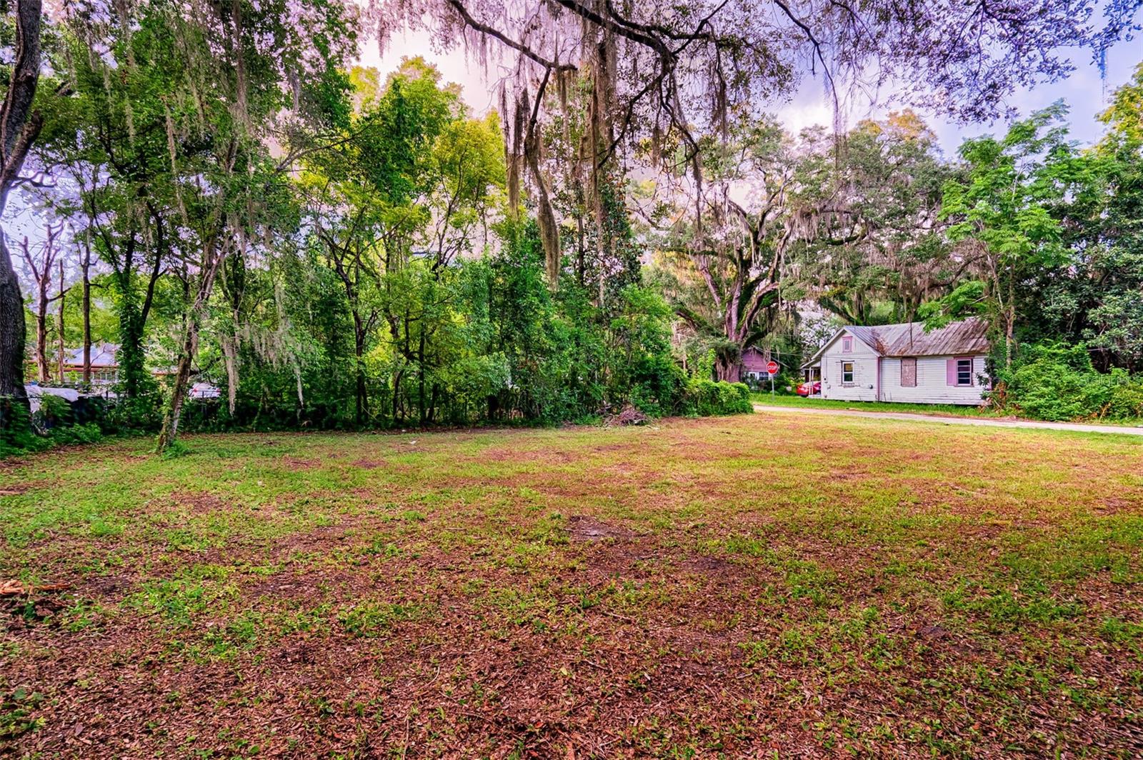 PLEASANT STREET - Land